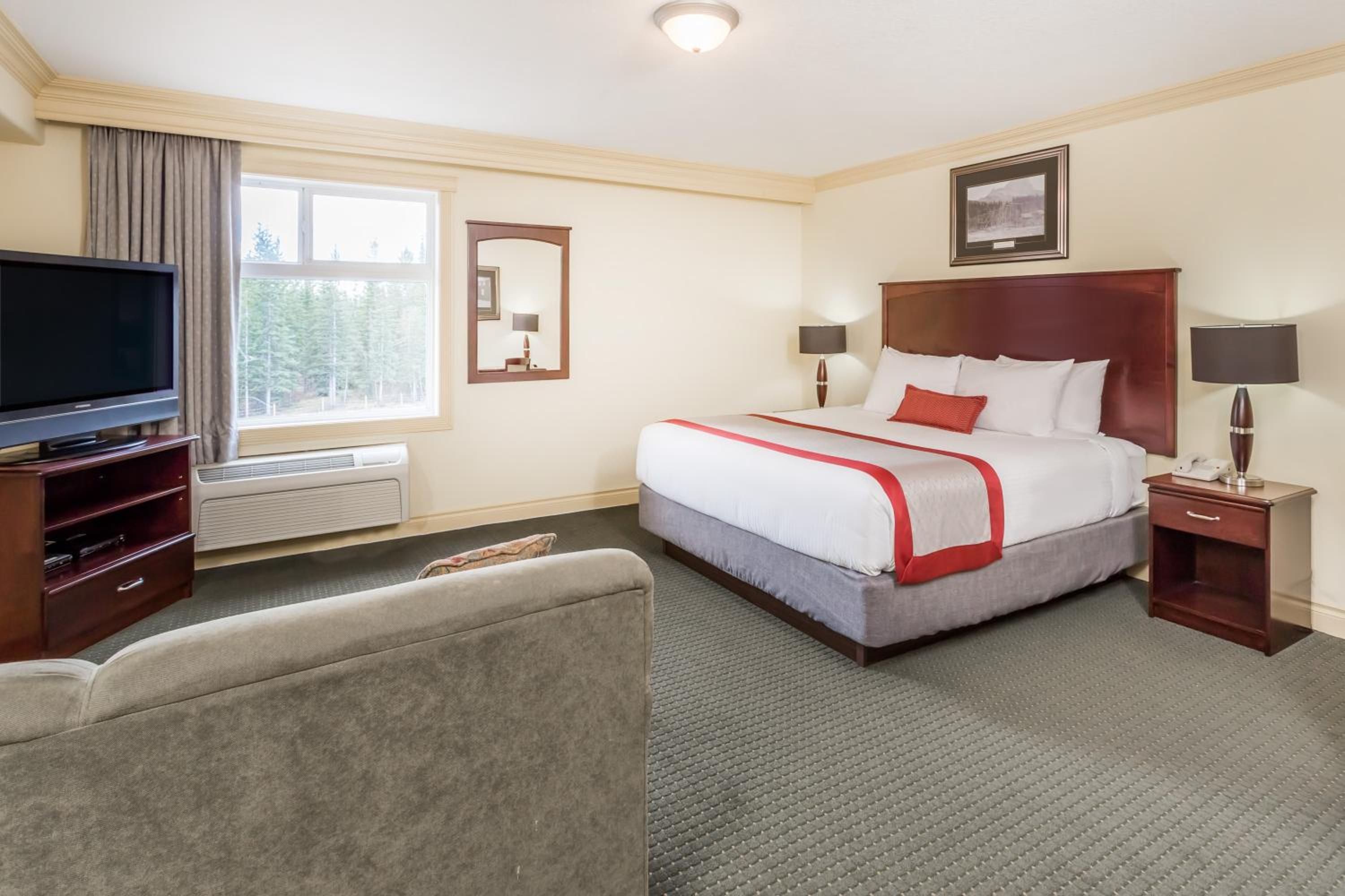 Studio Suite with King Bed, Non-Smoking photo 3