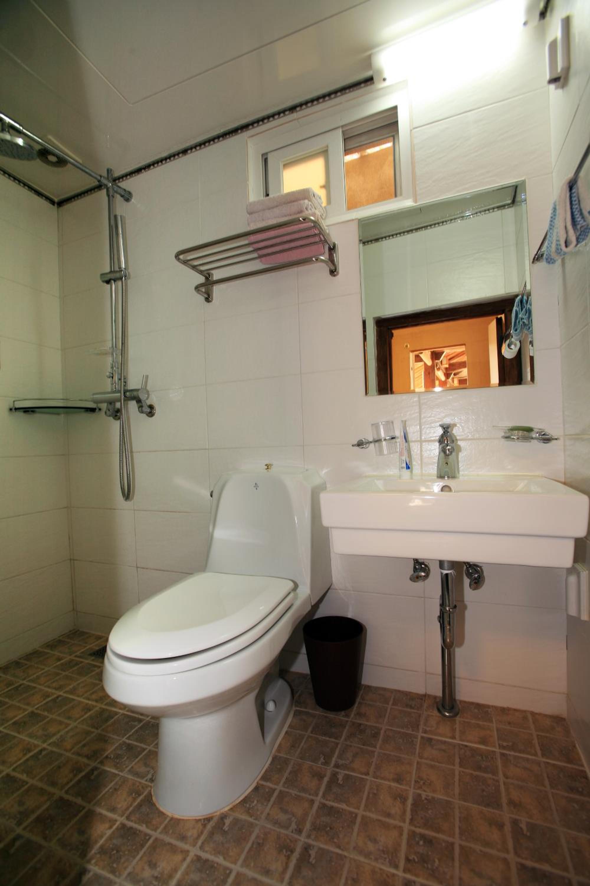 Double Room - Photo 4