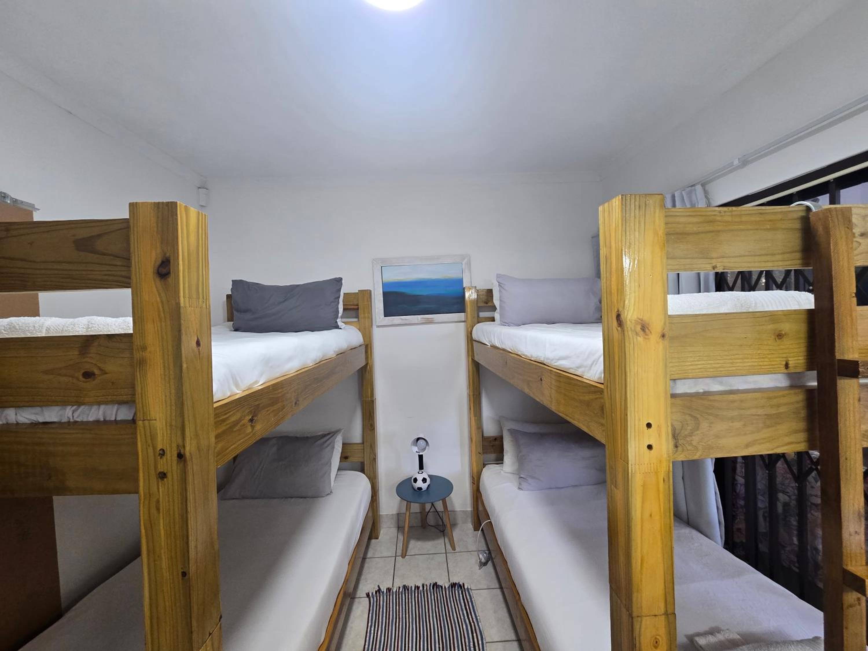 Single Bed in Dormitory Room photo 3