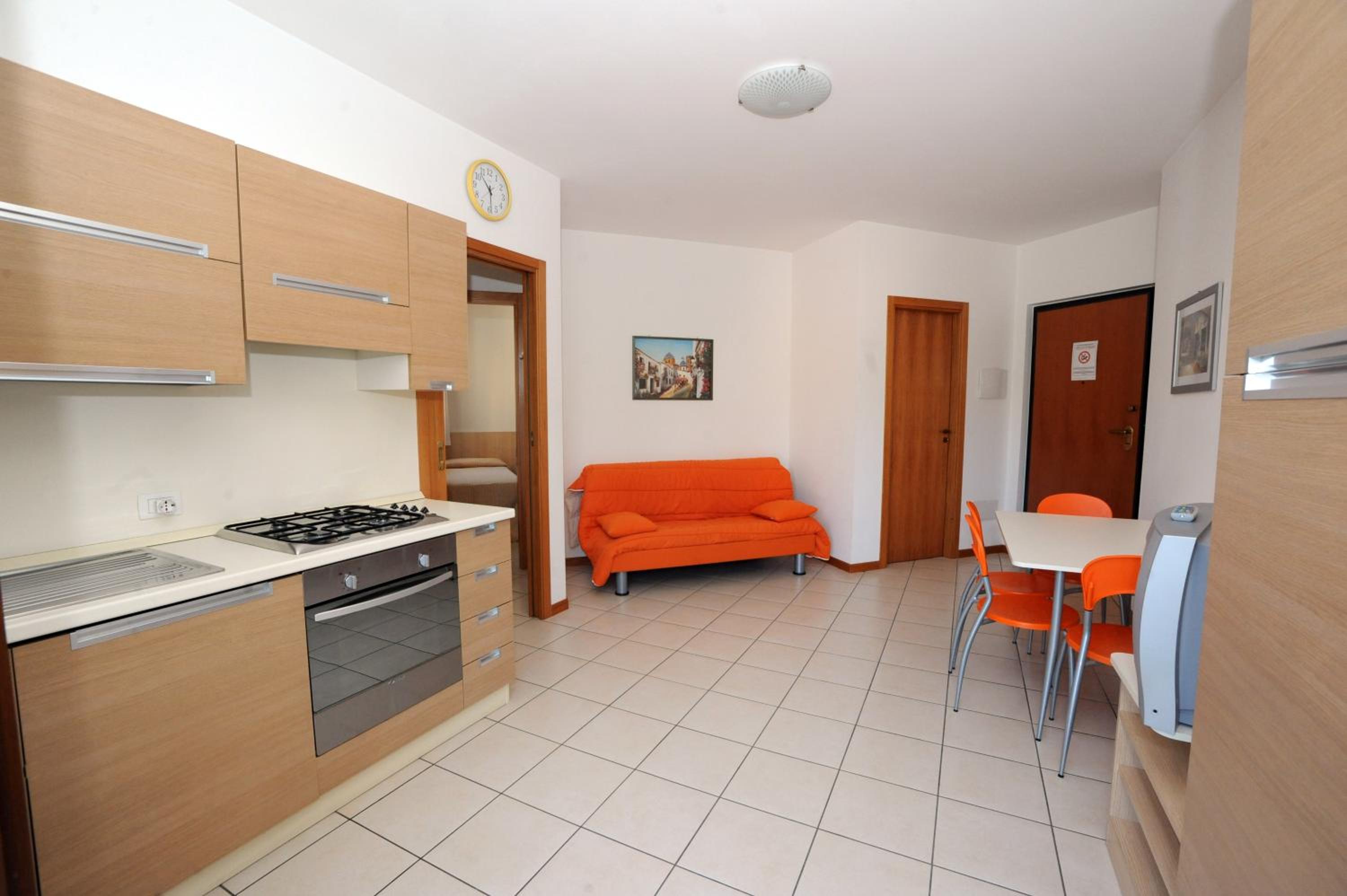 Two-Bedroom Apartment (4 Adults) photo 3