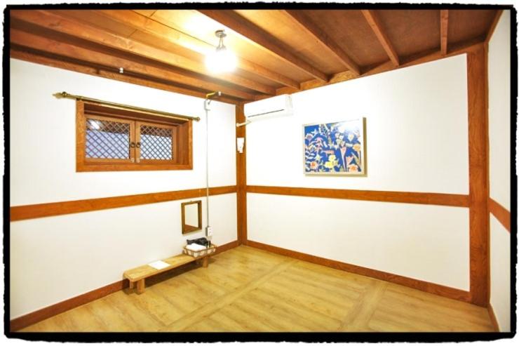 Korean-Style Quadruple Room photo 3