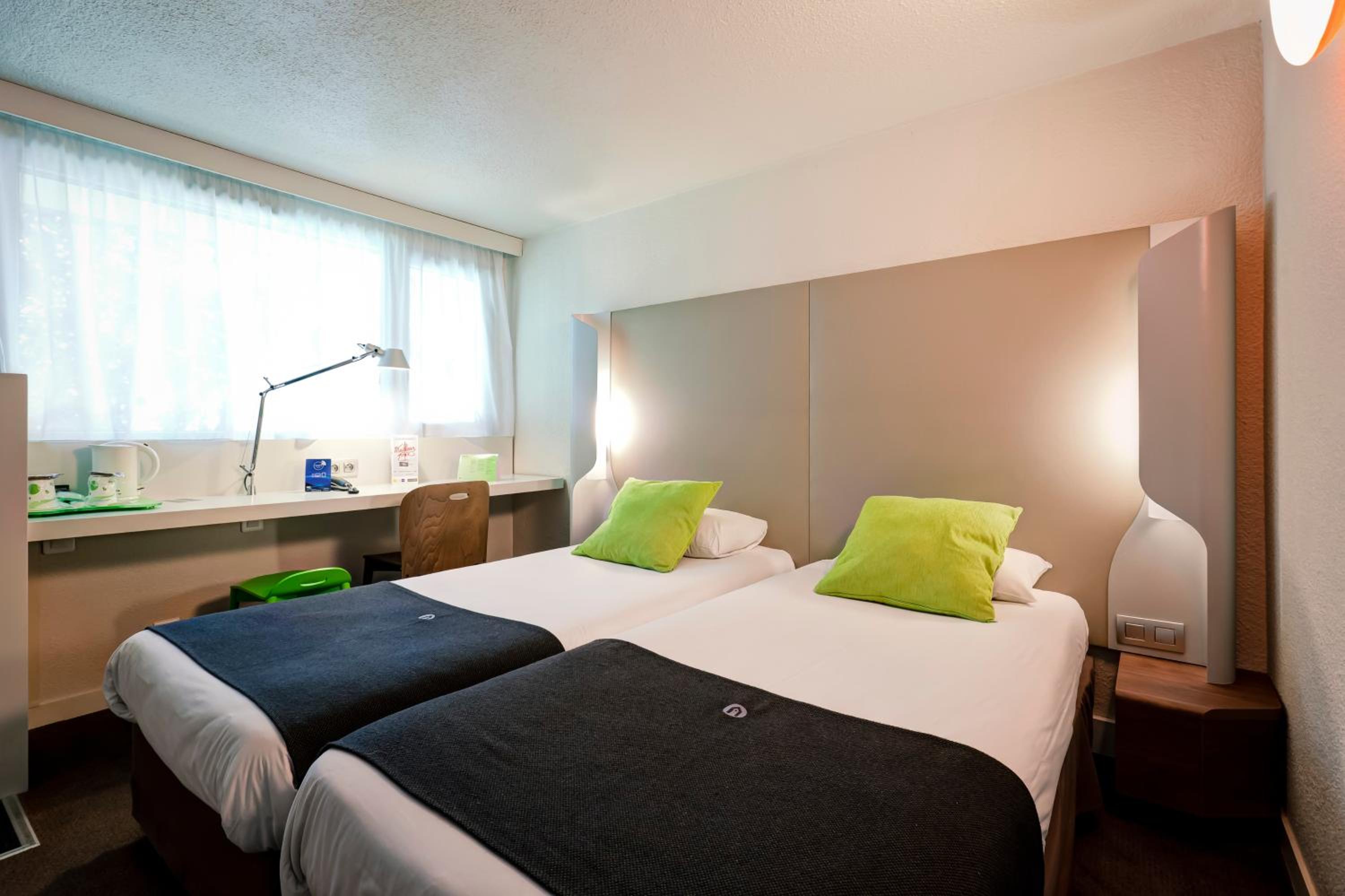 Twin Room - Photo 6
