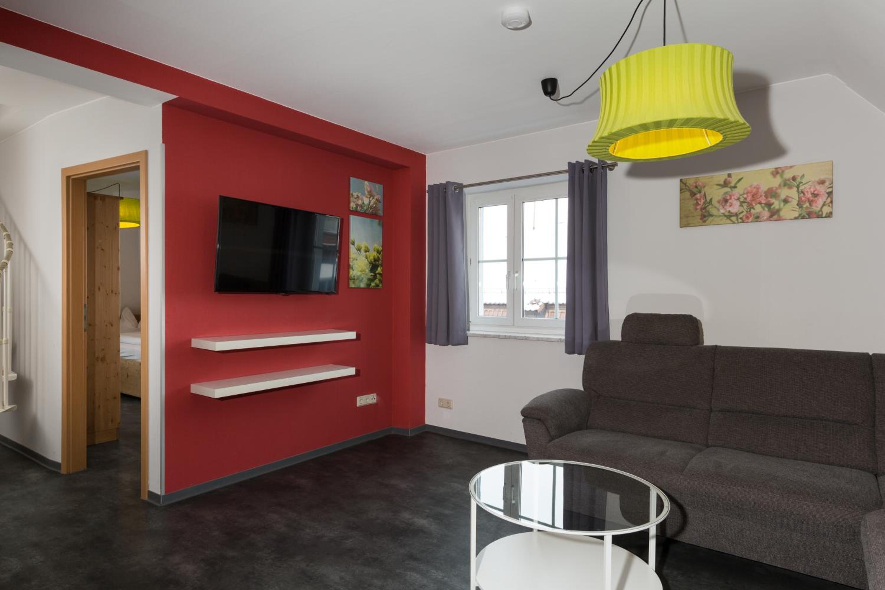 Apartment - Split Level photo 3