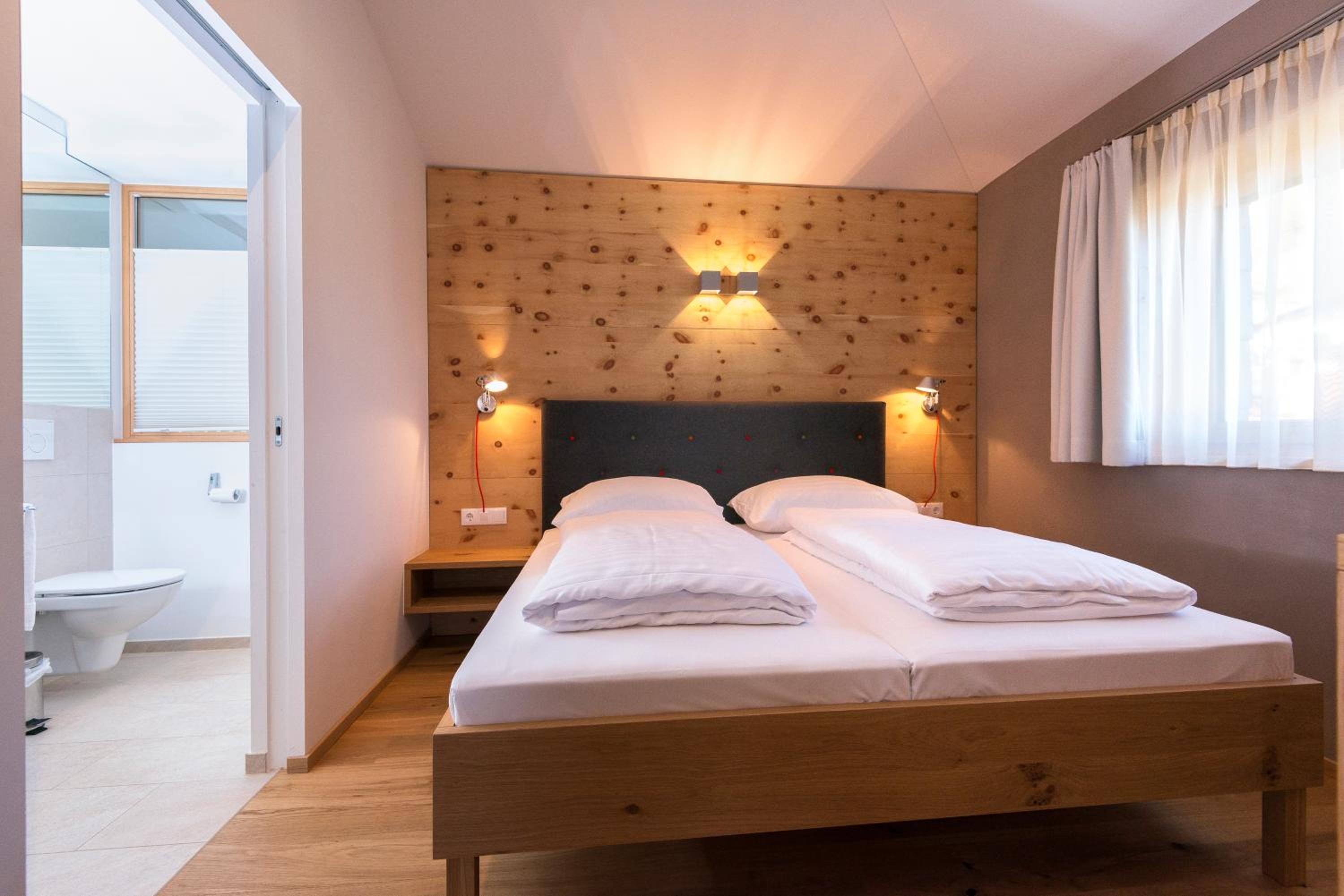 Two-Bedroom Penthouse Apartment with Terrace photo 2
