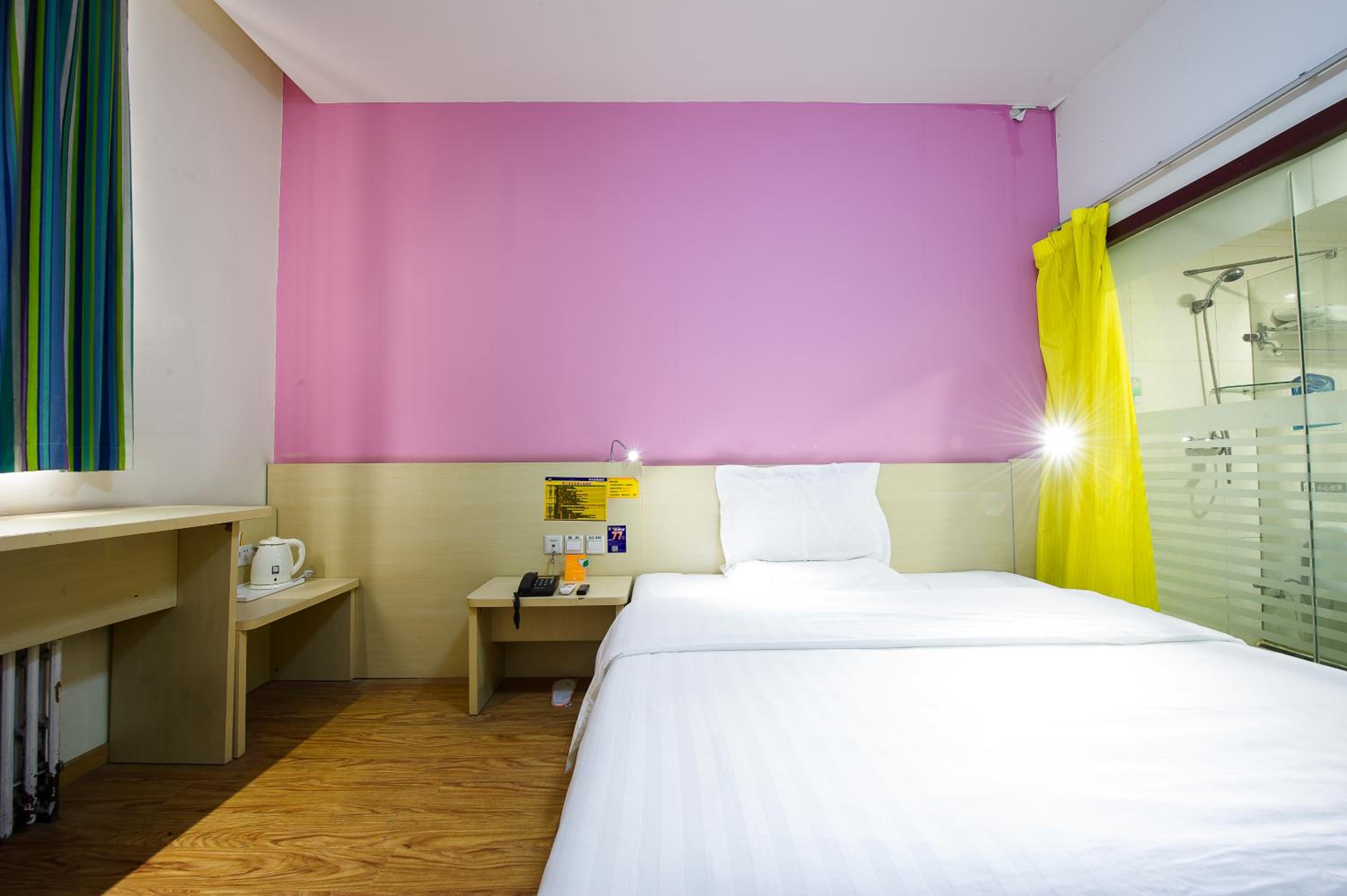 Standard Twin Room photo 1
