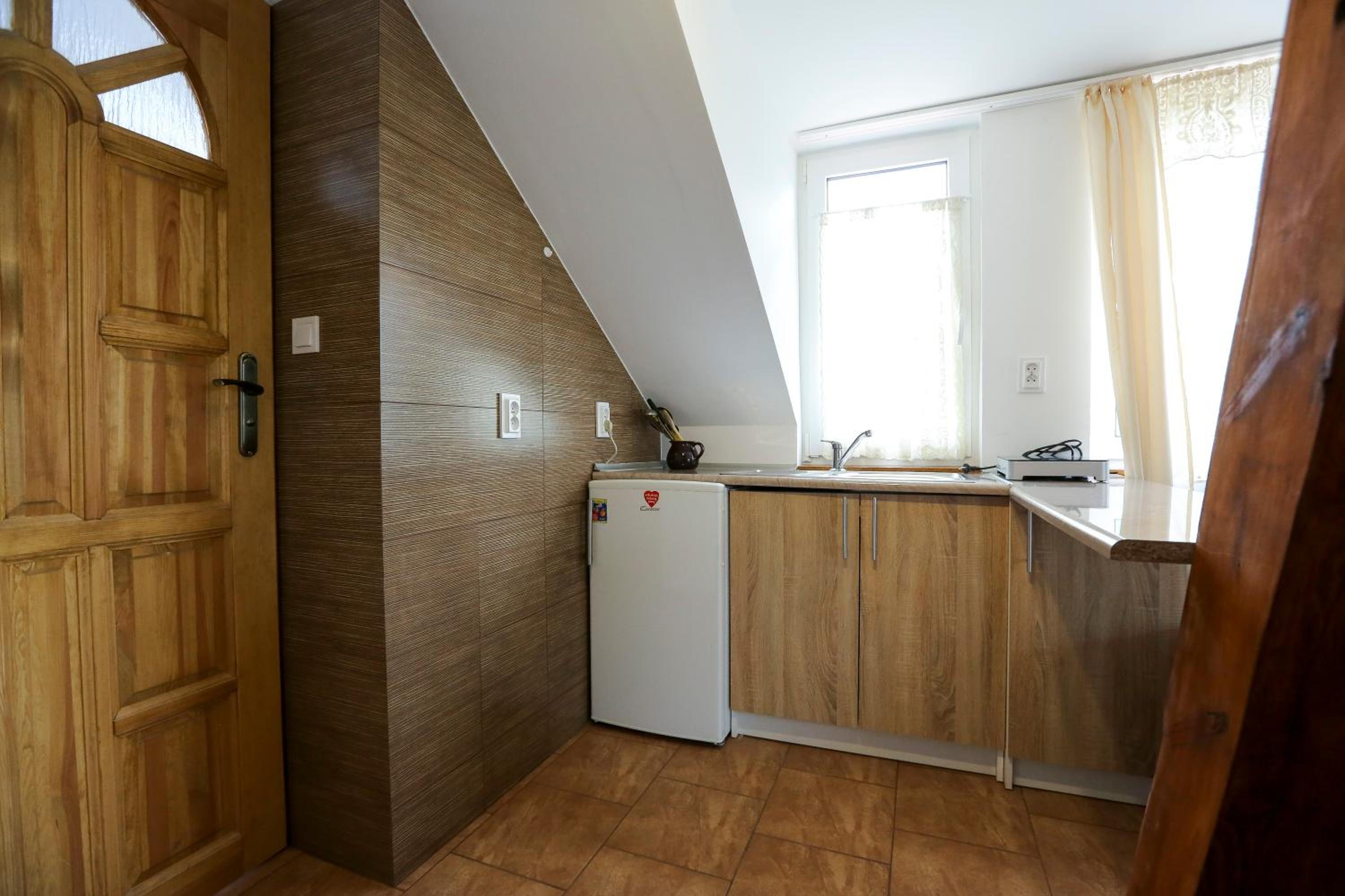 Family Room with Bathroom photo 3