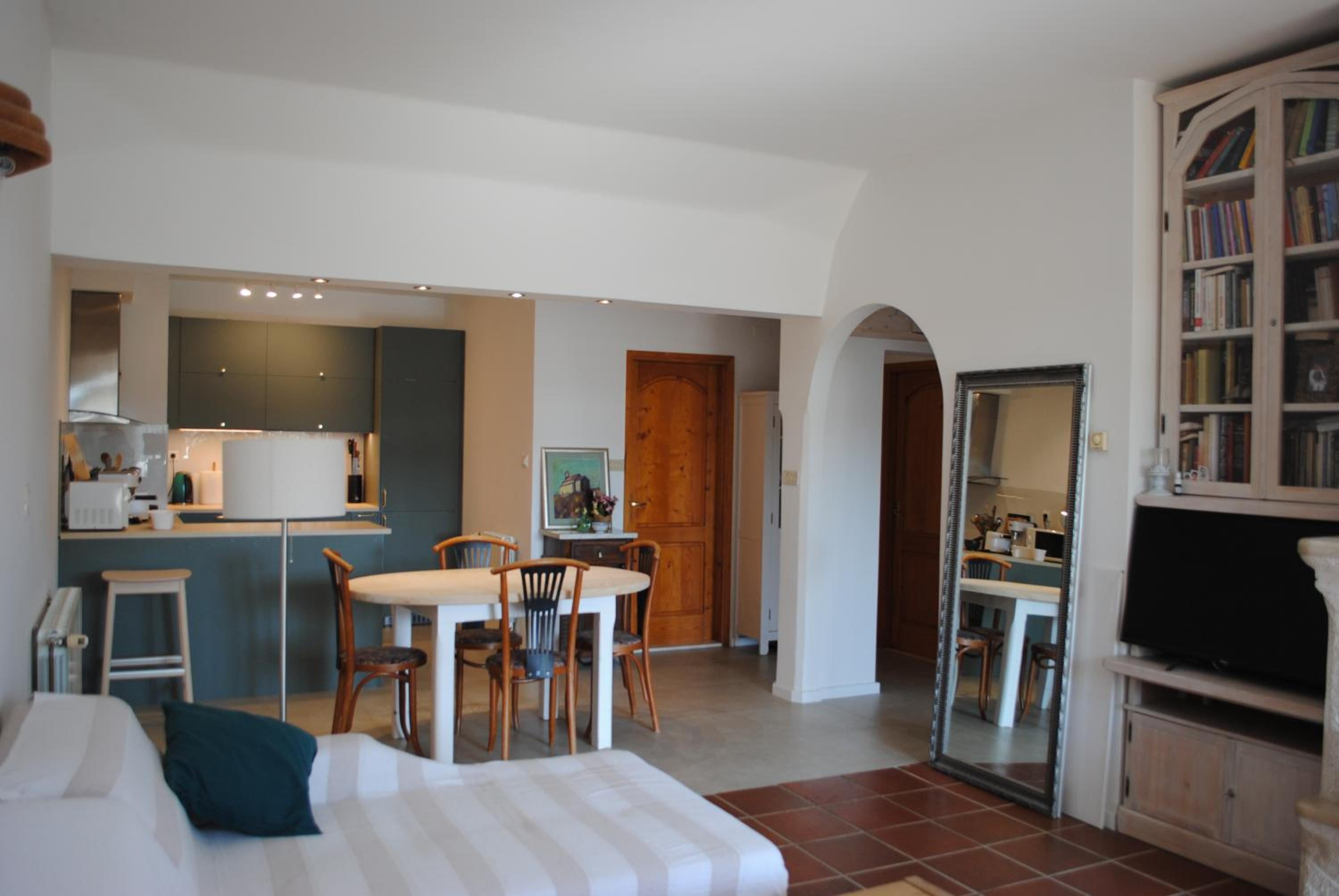 Two-Bedroom Deluxe Apartment