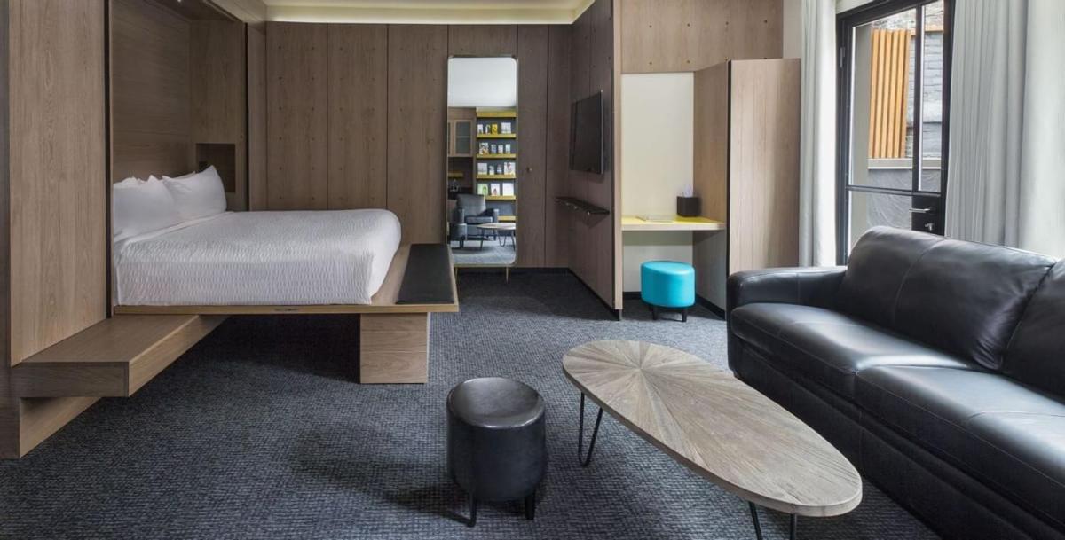 Suite with Balcony