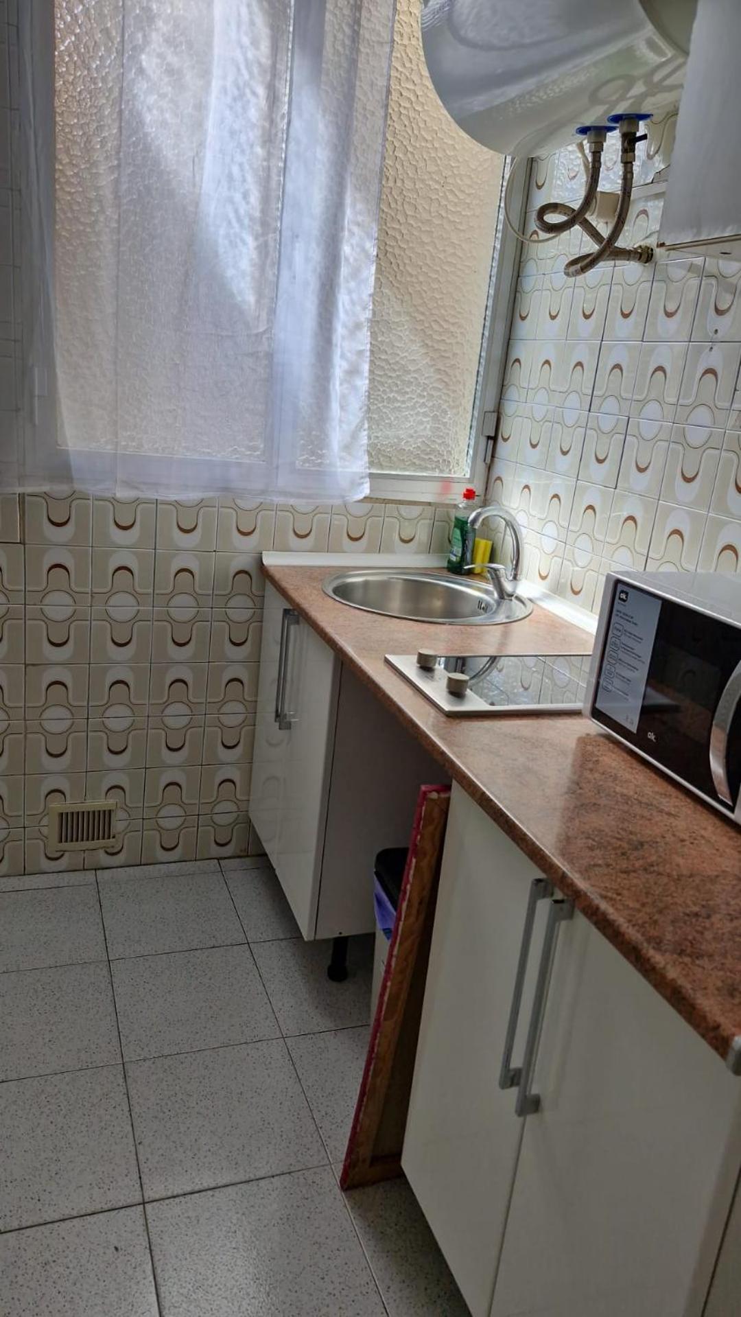 Family Room with Private Bathroom photo 2