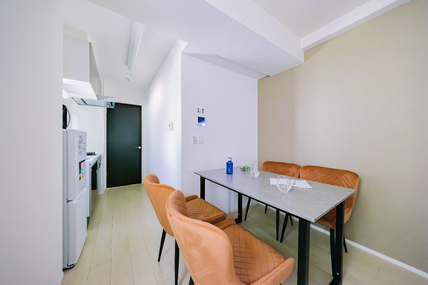 One-Bedroom Apartment photo 2