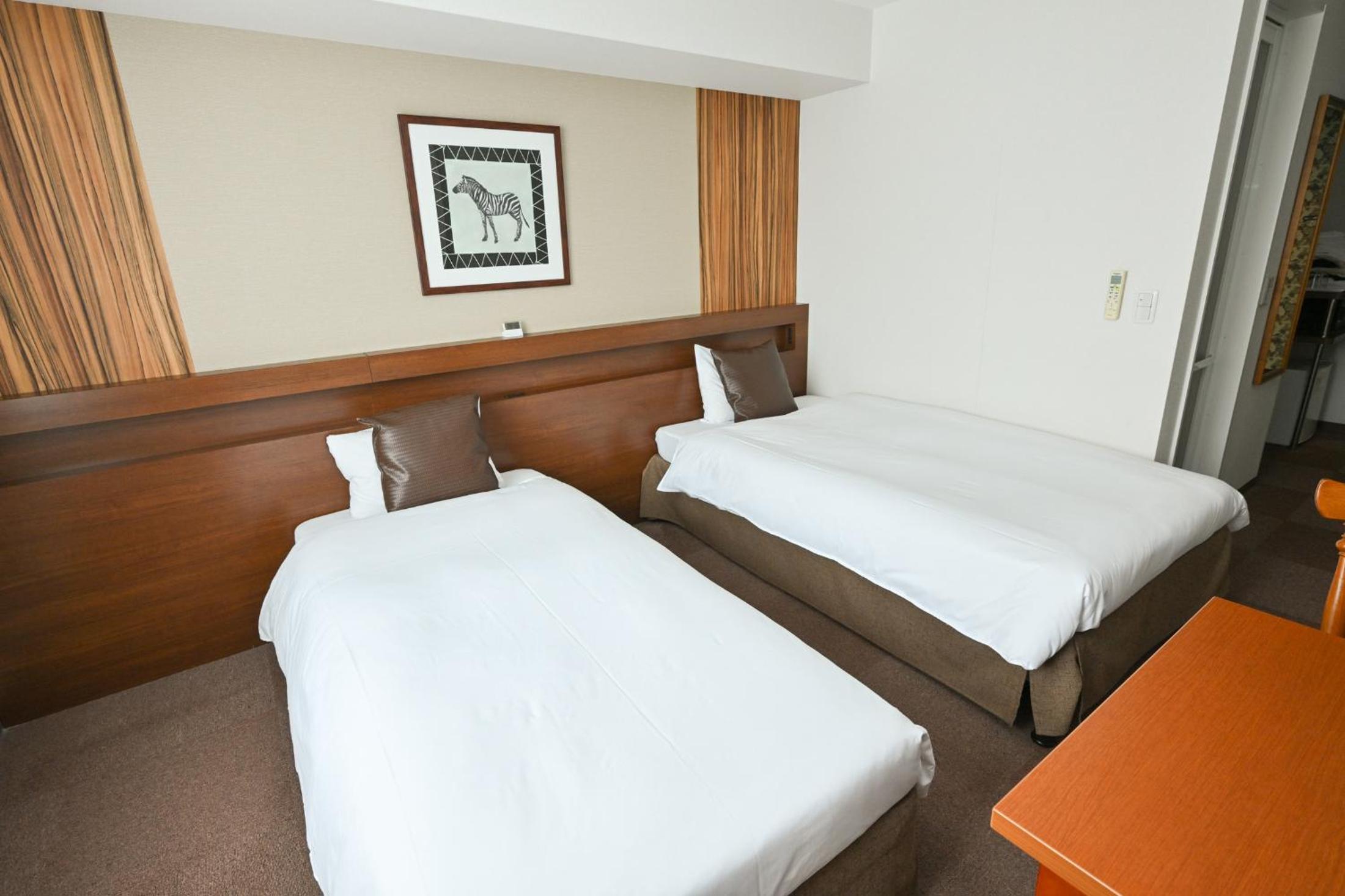 Room Selected at Check-In Non-Smoking photo 3