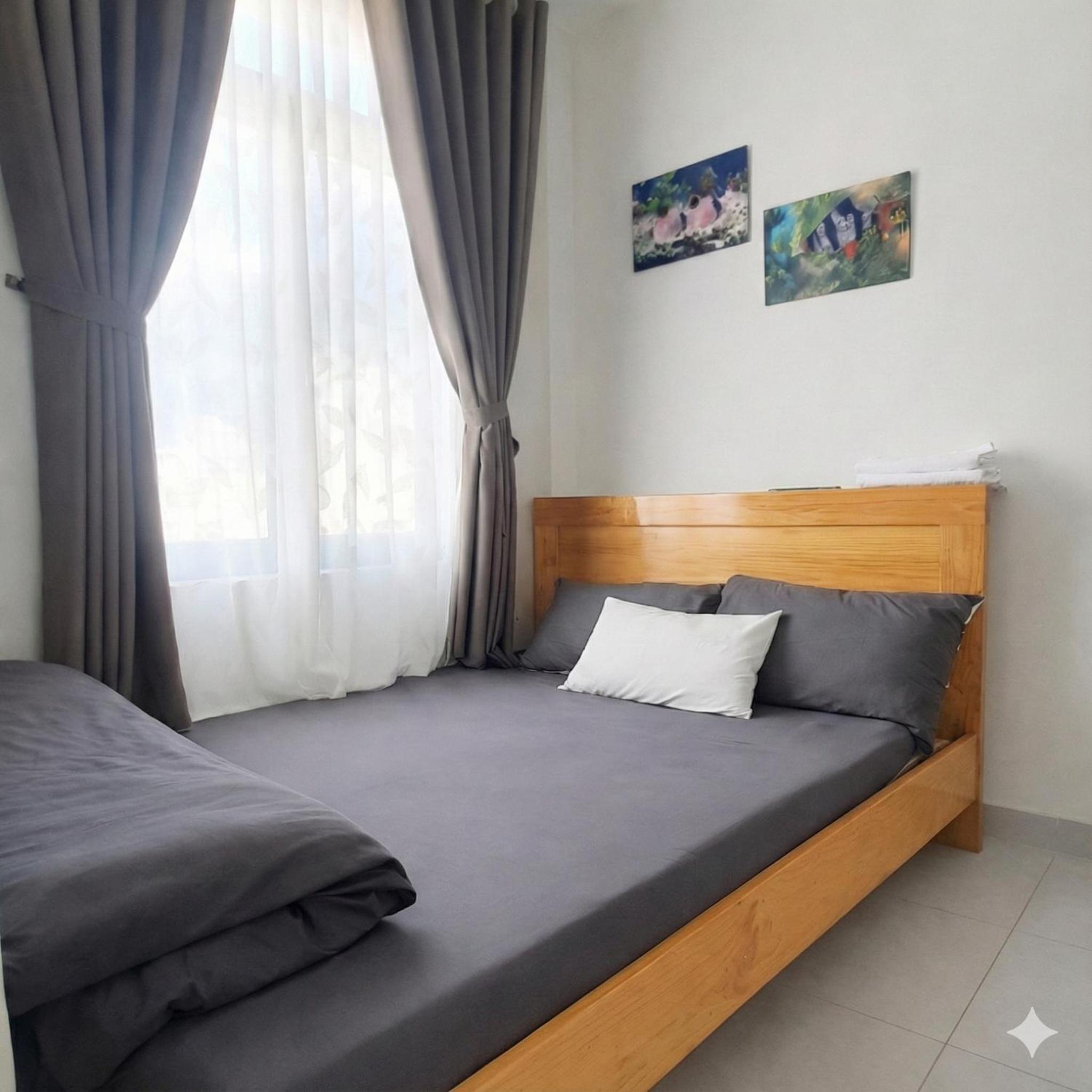 Single Room with Bathroom photo 1