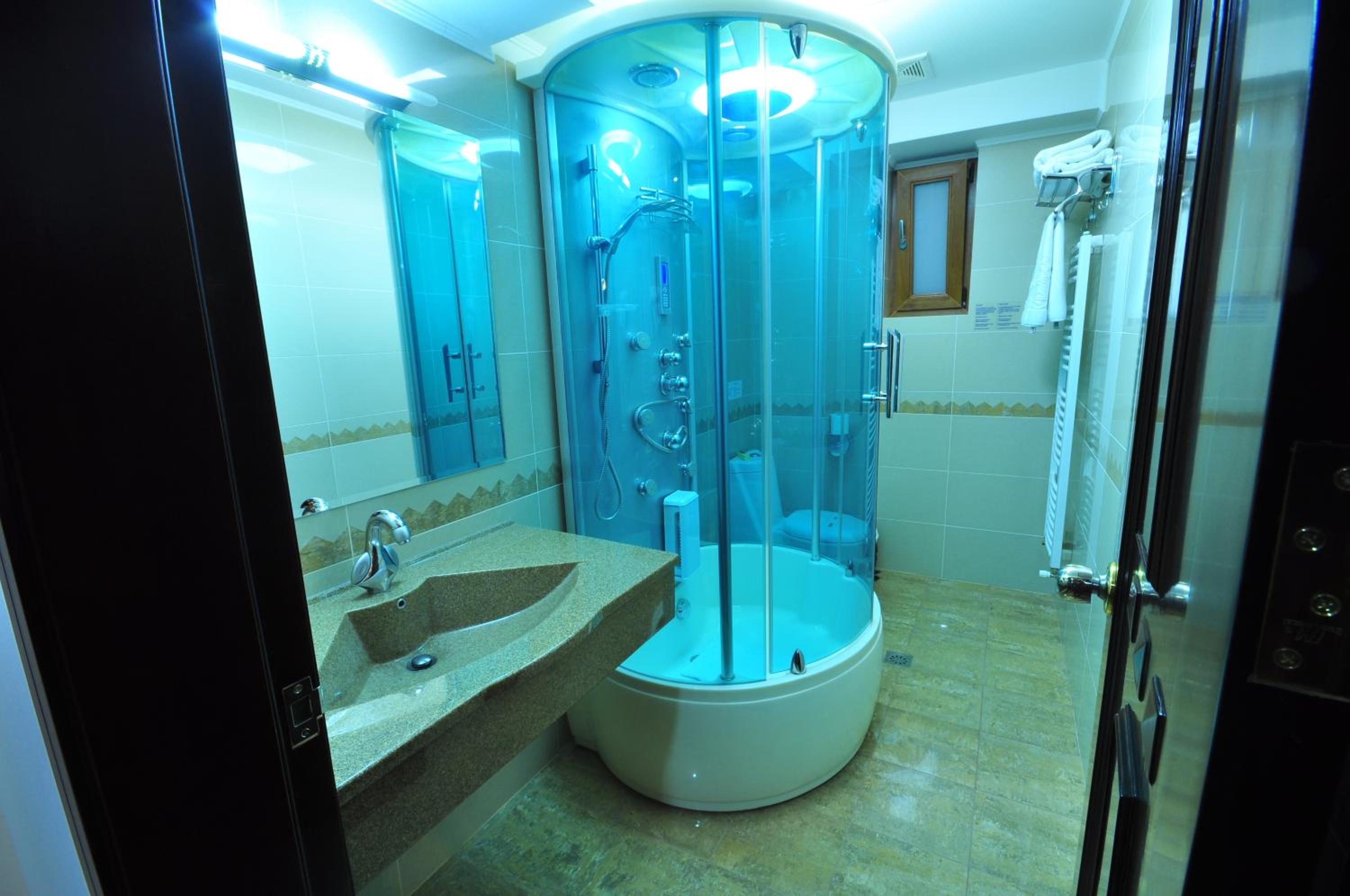 Double Room - Photo 2