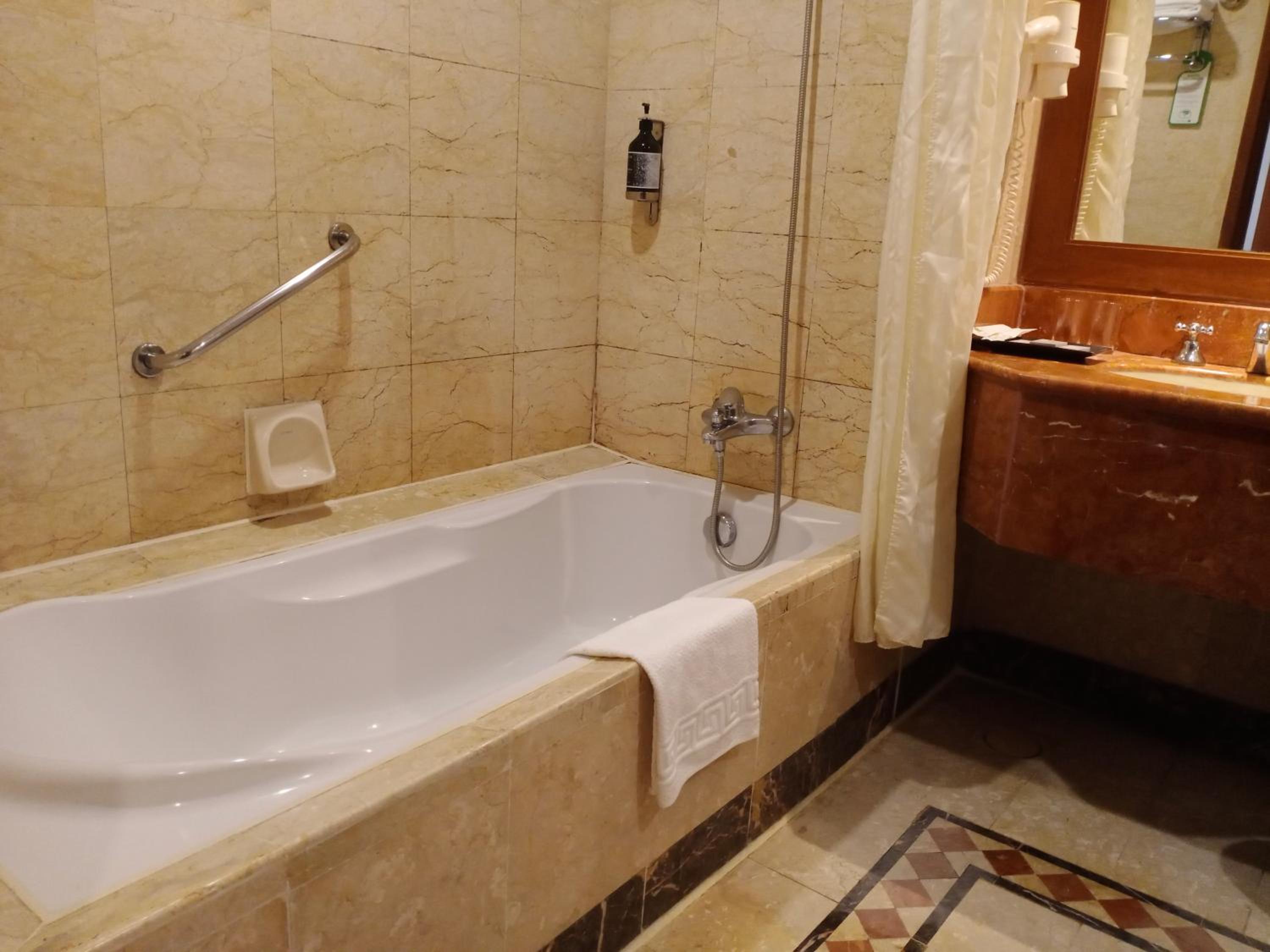 Deluxe Room with Durian Tasting photo 3