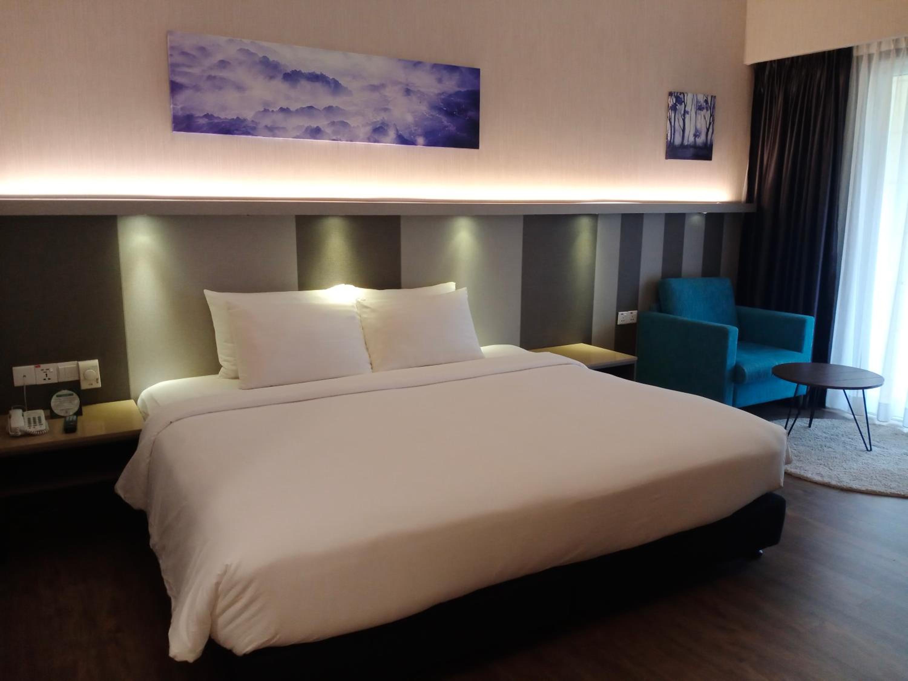 Heritage Room - 2 Day 1 Night Golf Package (Morning Flight 0715AM to 0930AM)