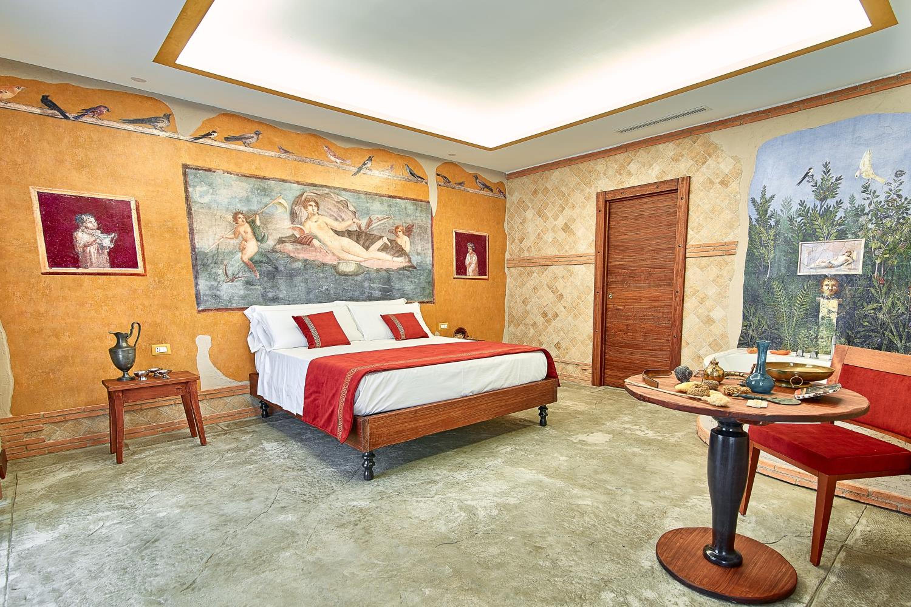 Superior Suite with Hot Tub, photo 7