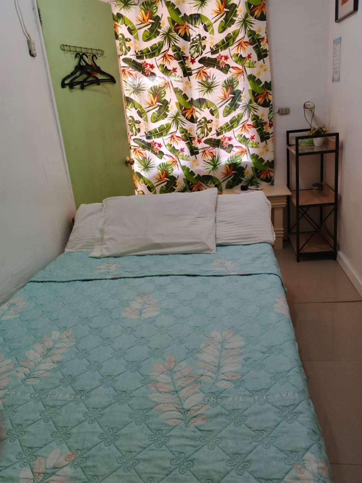 Standard Double Room - Photo 10