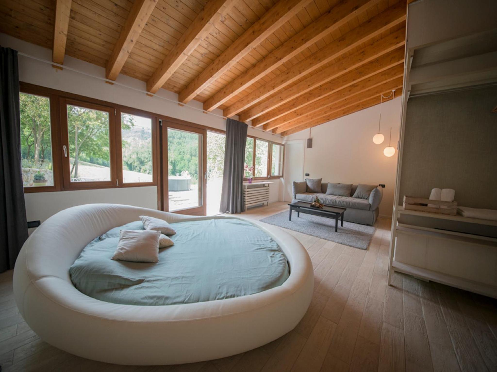 Suite with Spa Access photo 1