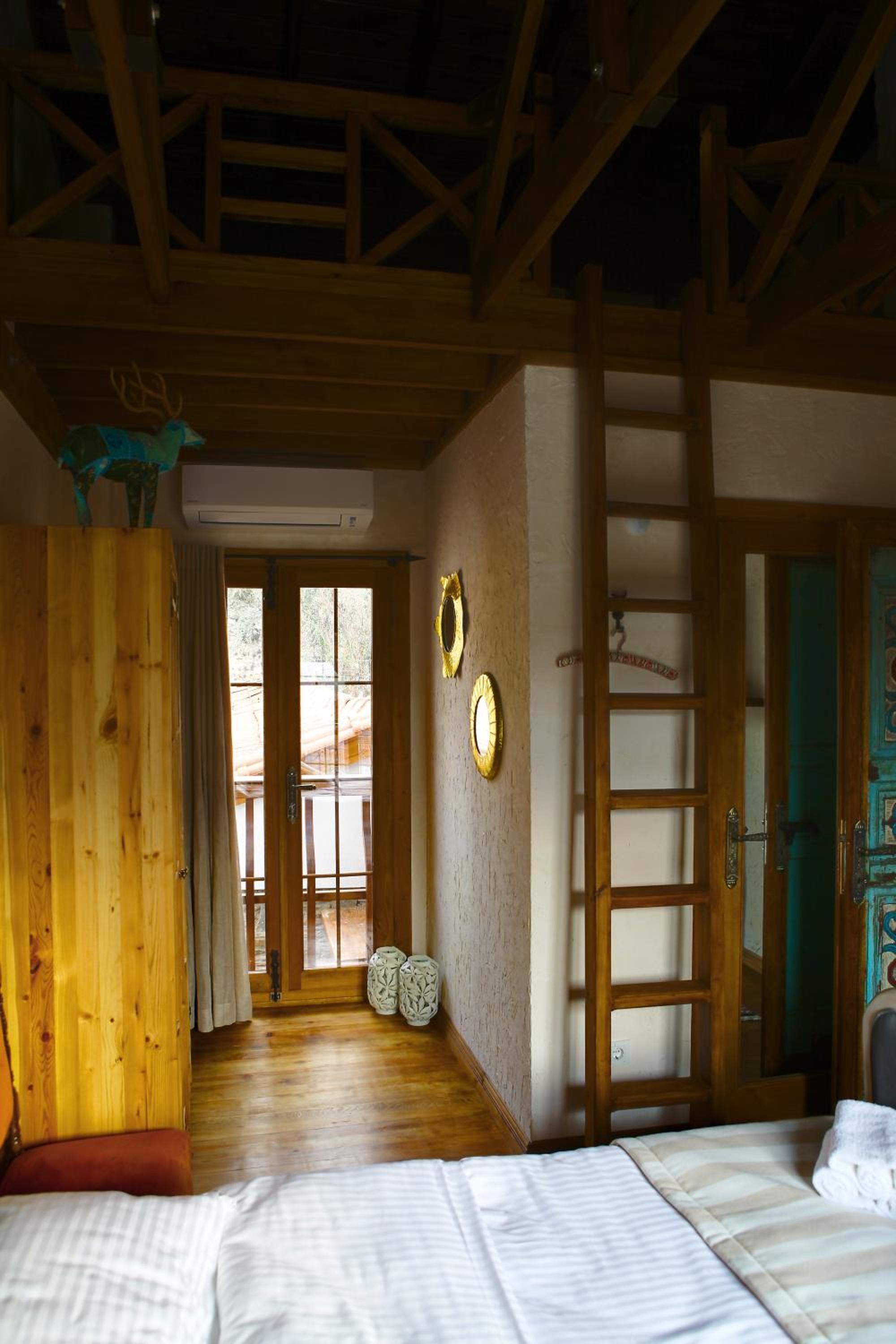 Deluxe Family Room - Photo 6