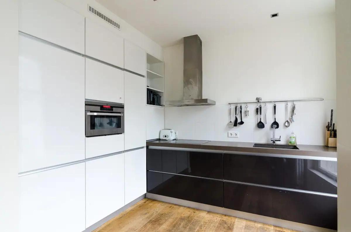 Two-Bedroom Deluxe Apartment with Balcony photo 2