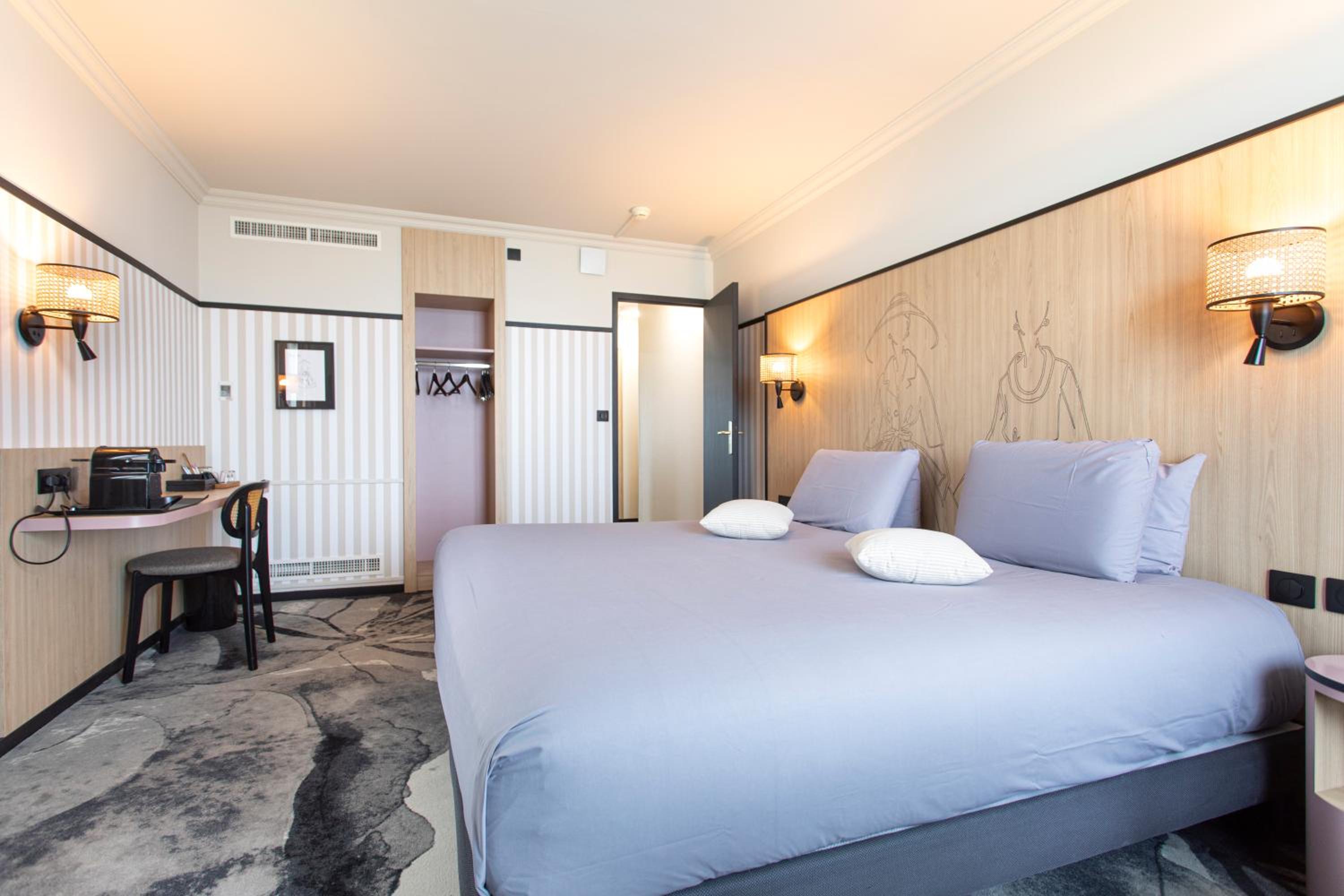 Couture Privilege Room with Sea View - Photo 8