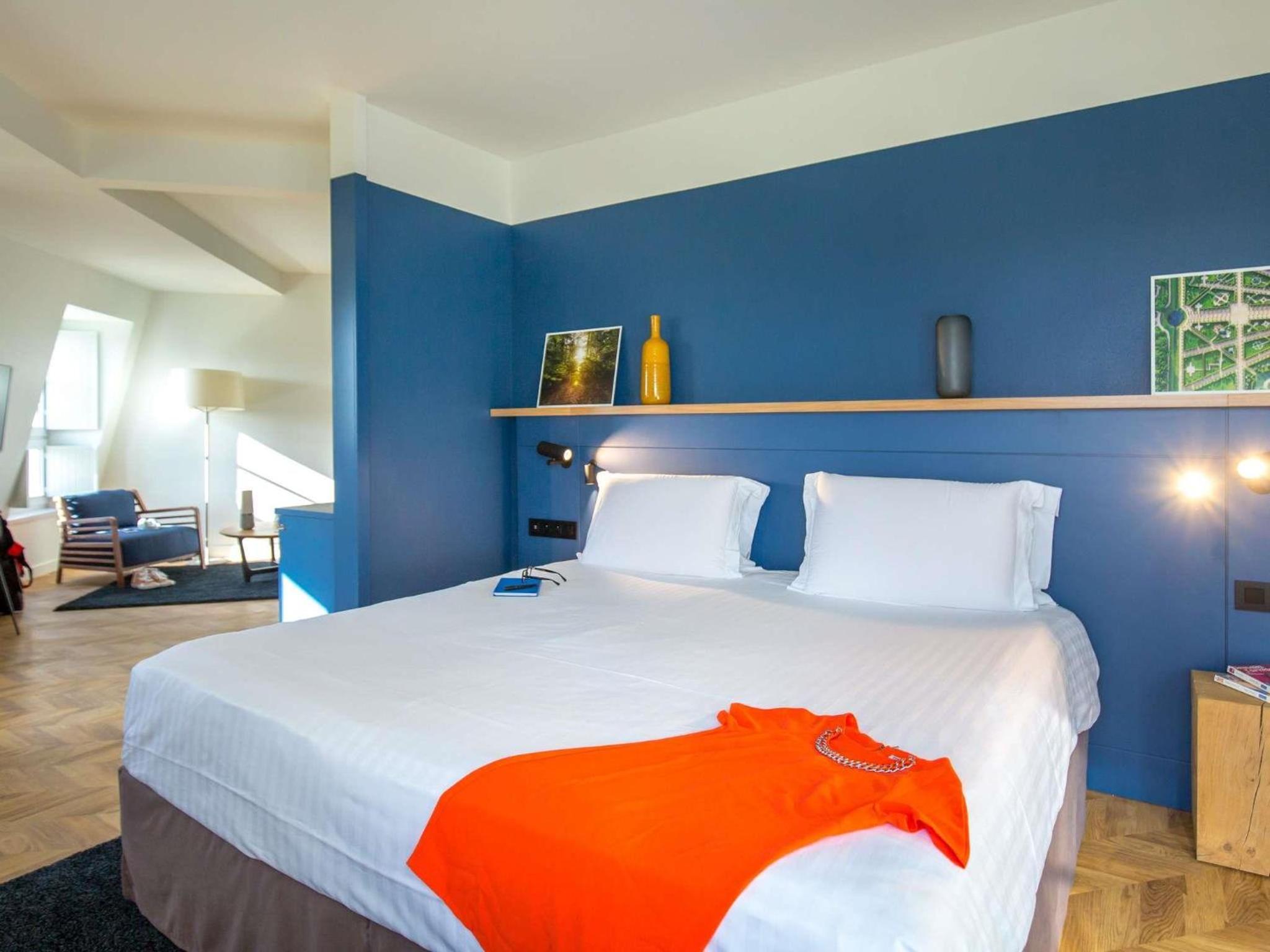 Suite - Photo 3