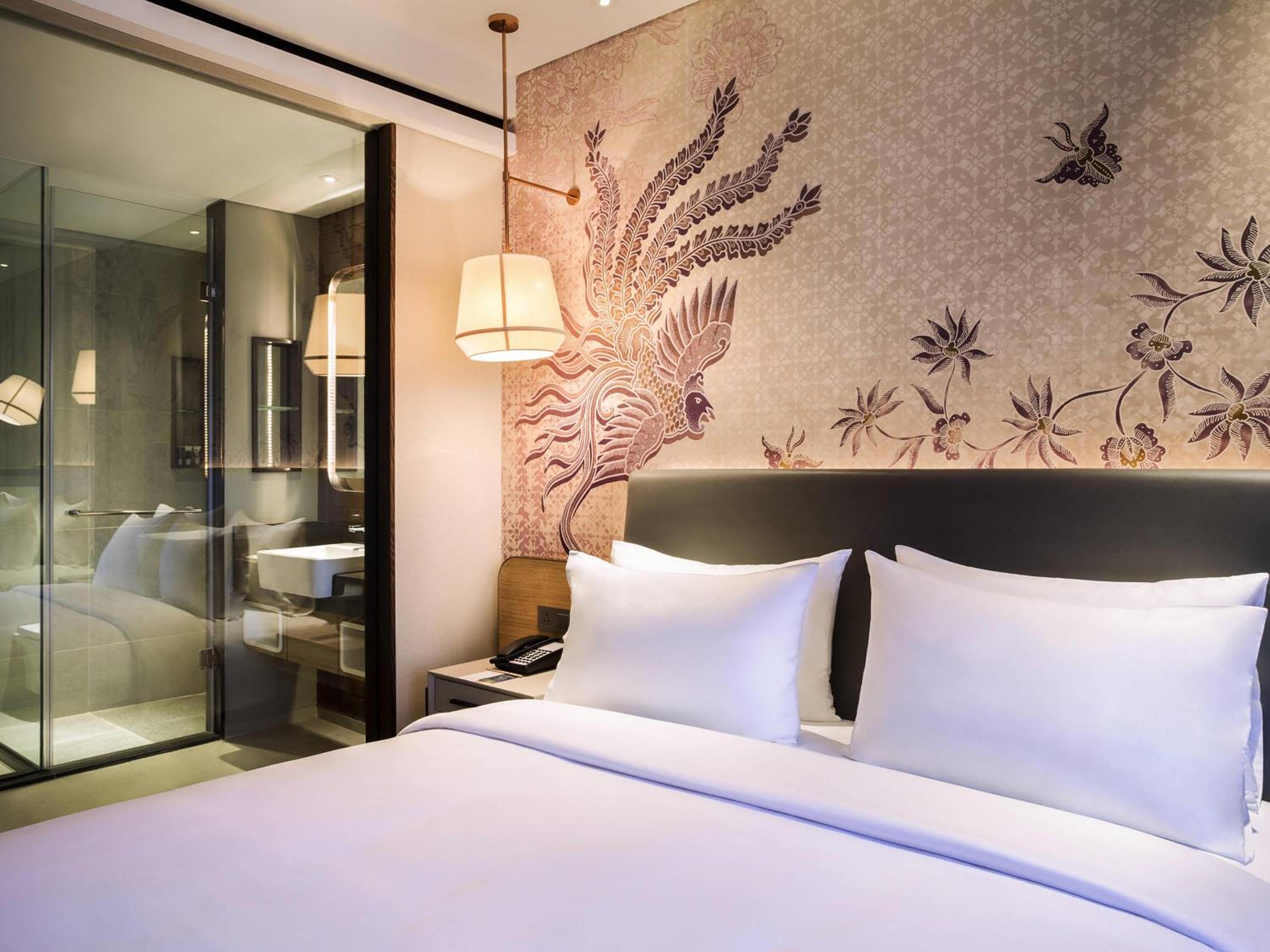 Studio Executive Suite with One Double Bed and Shower - Photo 3