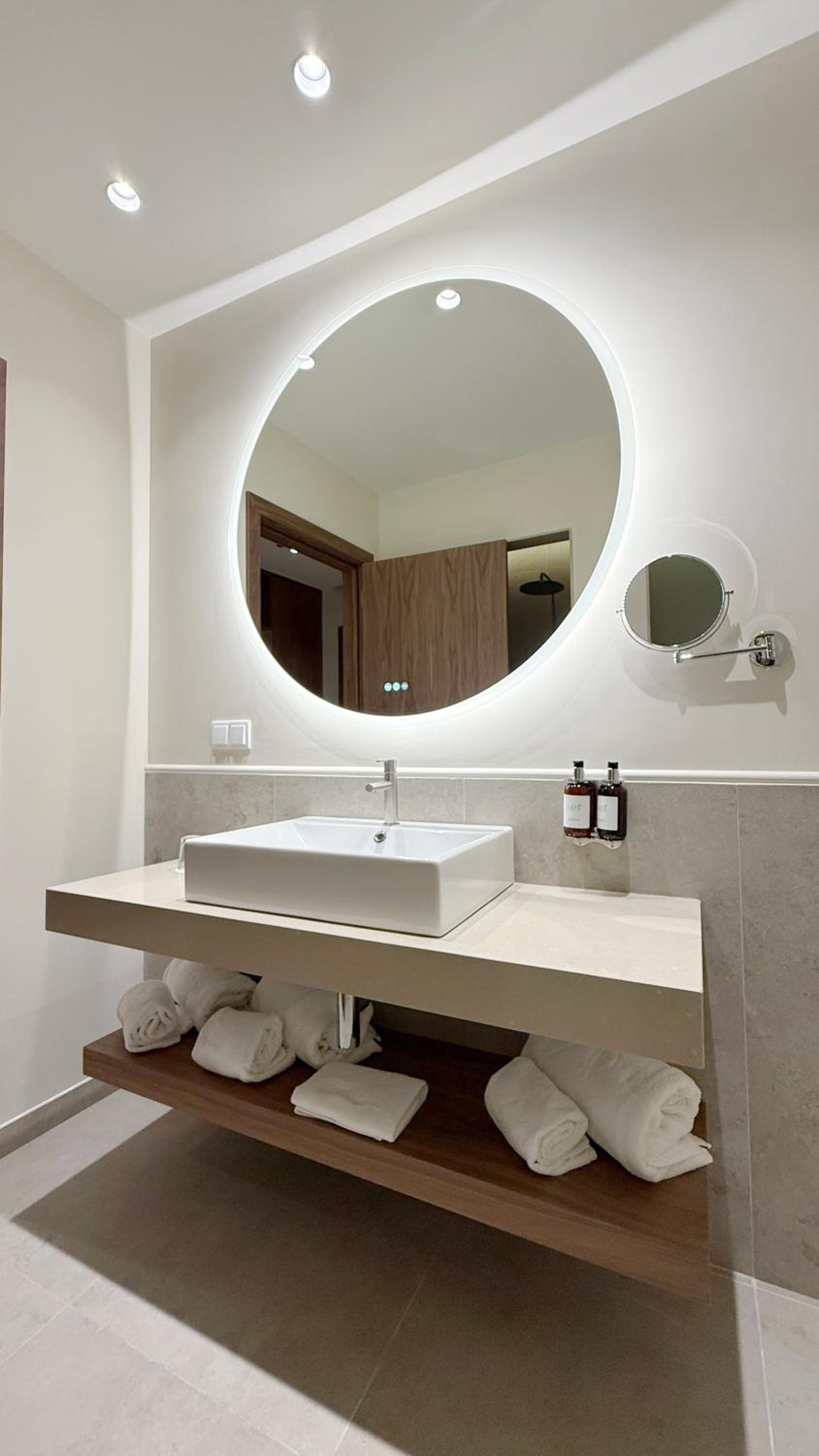  Family Room (2 Adults + 1 child) - Photo 9