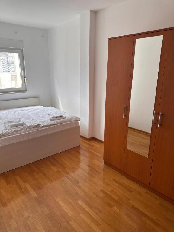 Three-Bedroom Apartment photo 3