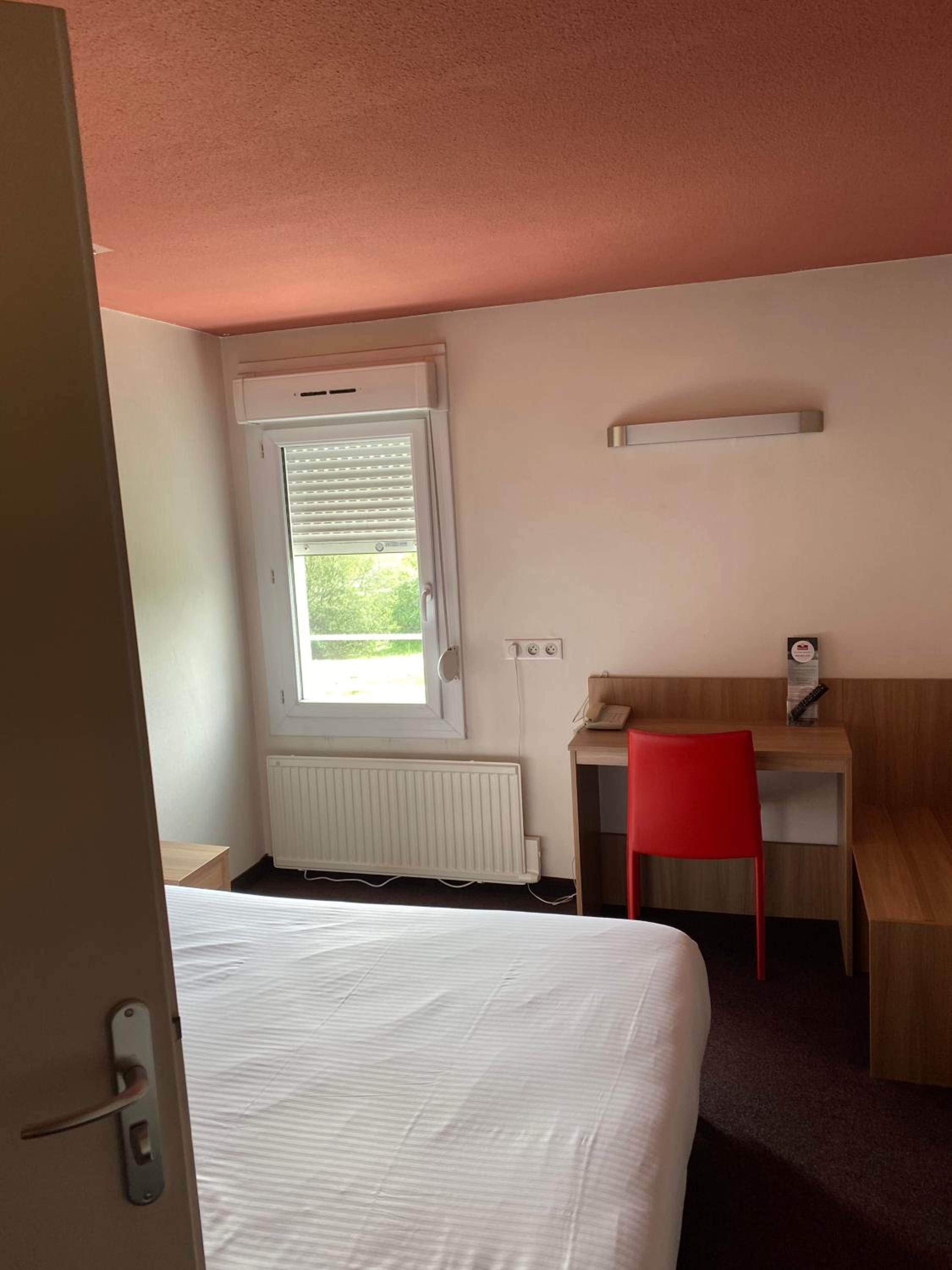 Single Room photo 3