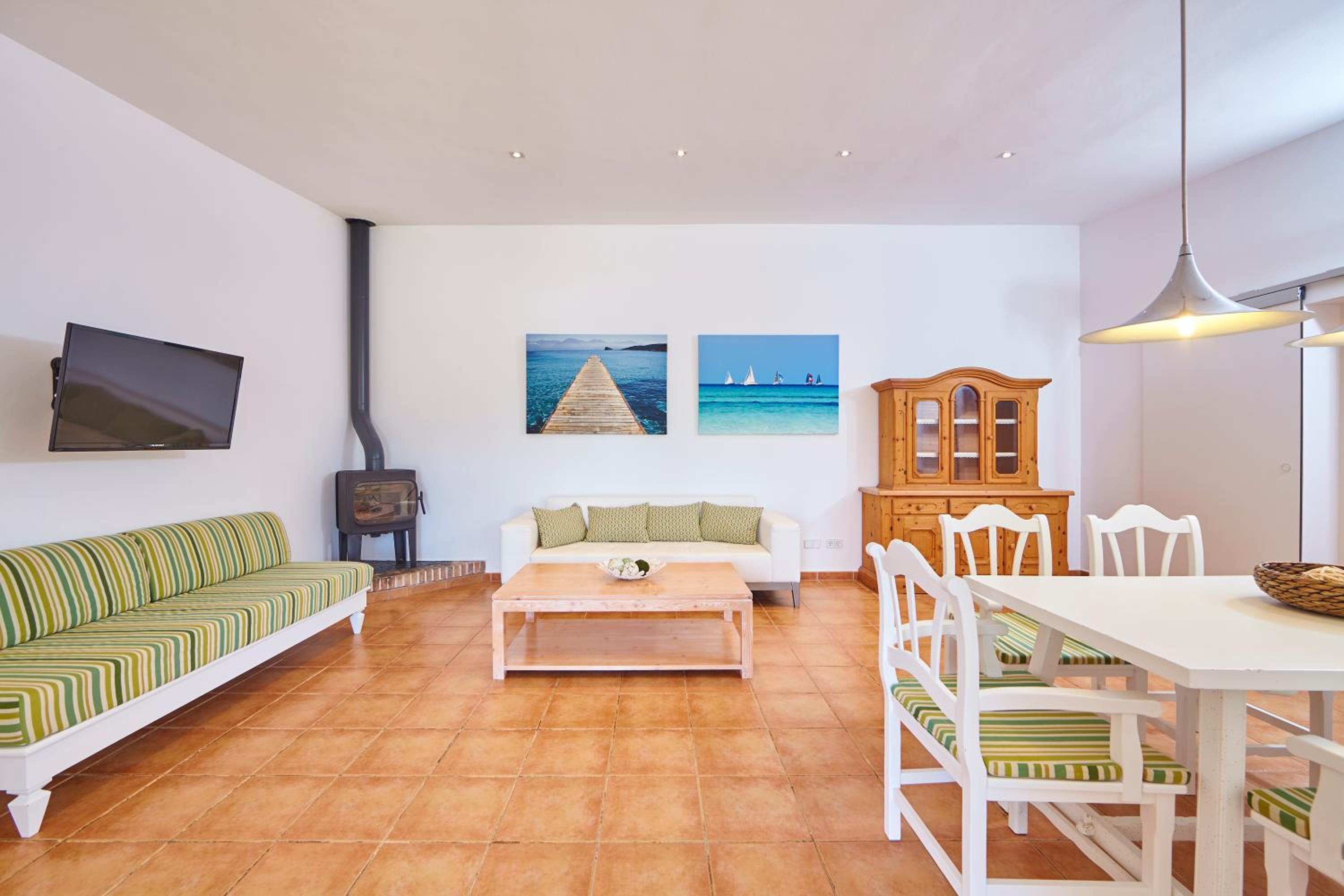 Villa photo 3