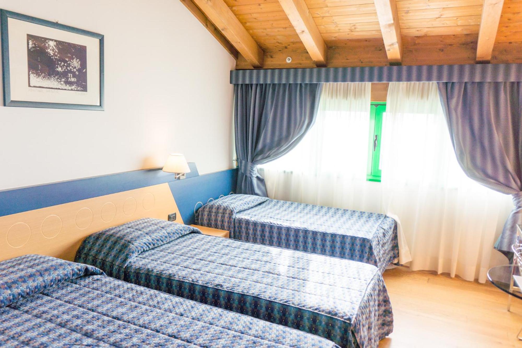 Superior Triple Room - Photo 5