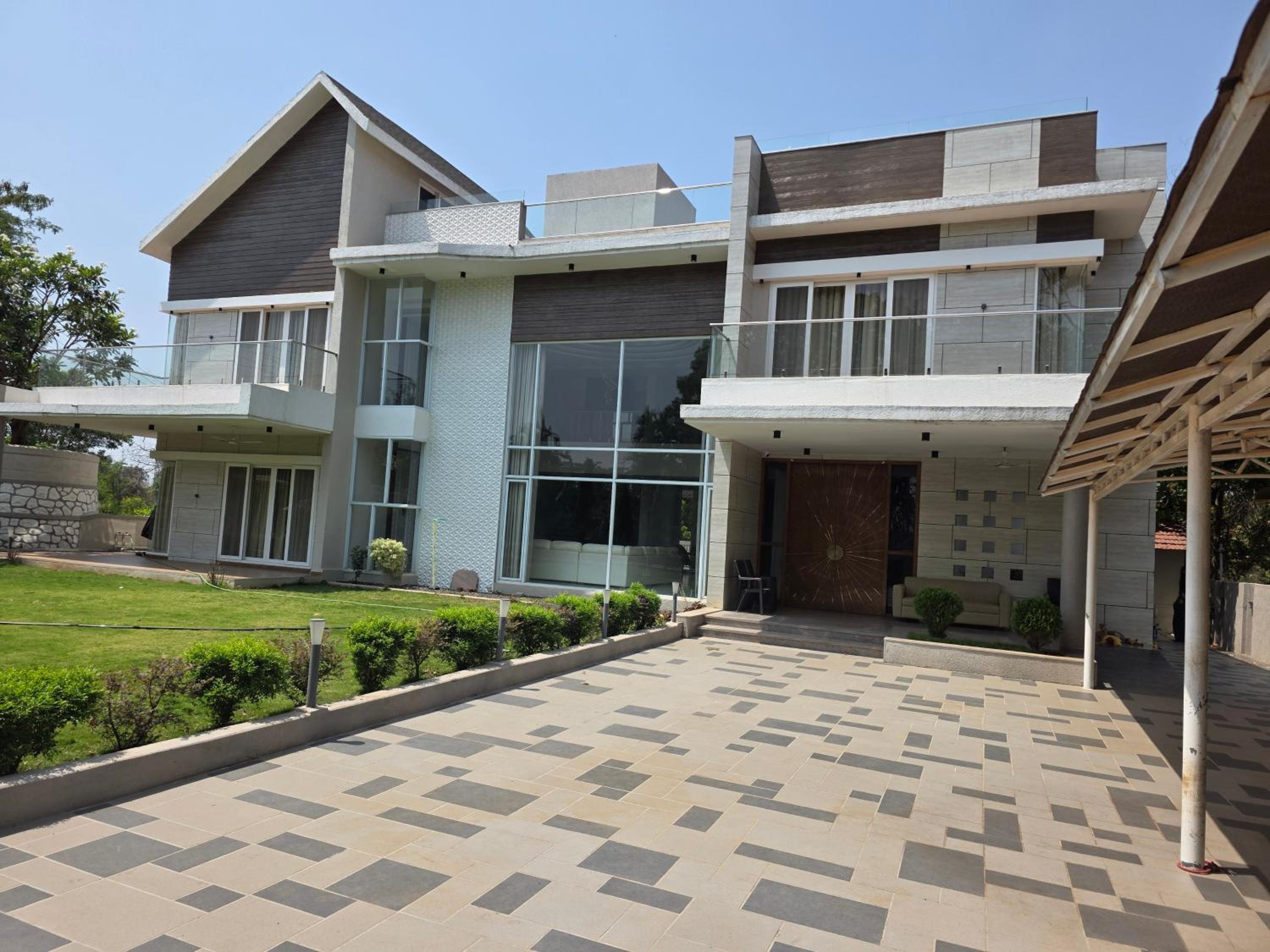 Superior Villa photo 2