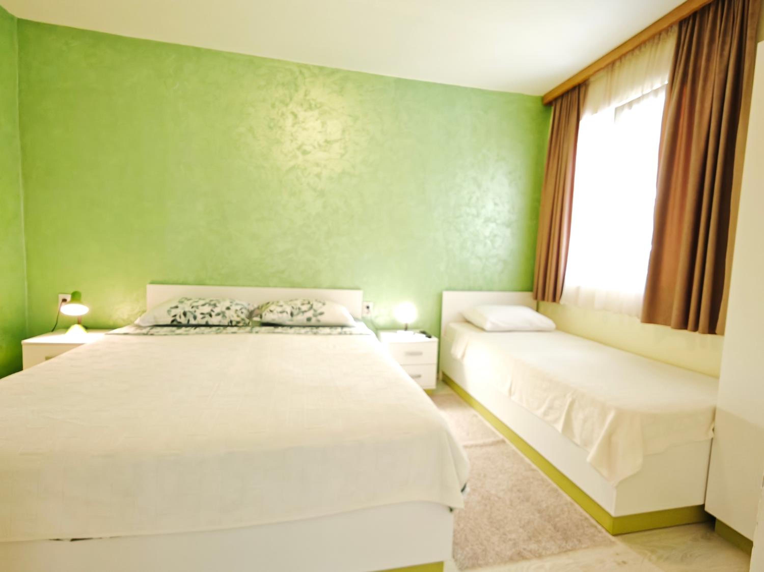 Suite Apartment photo 1