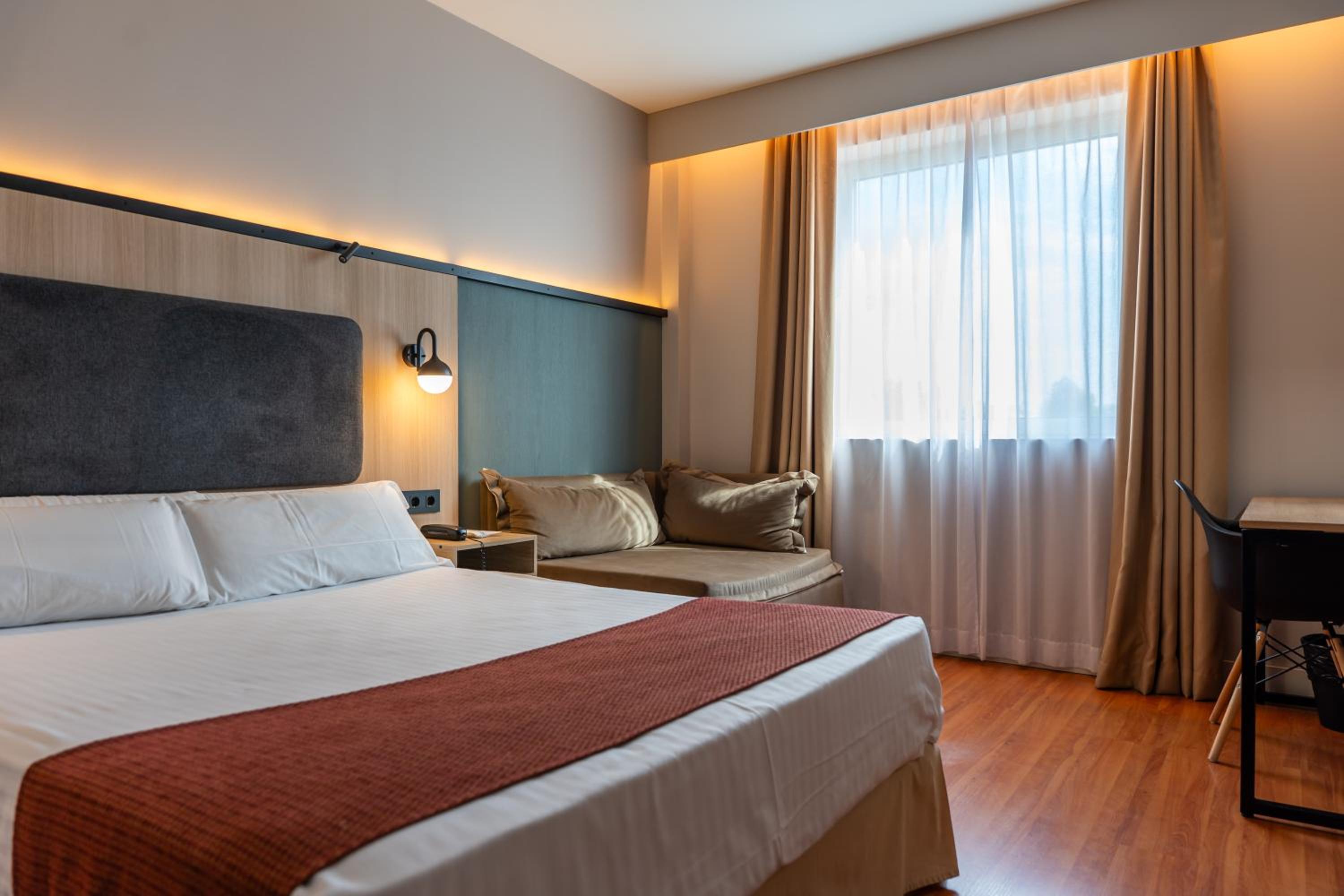 Standard Plus Room - Photo 14