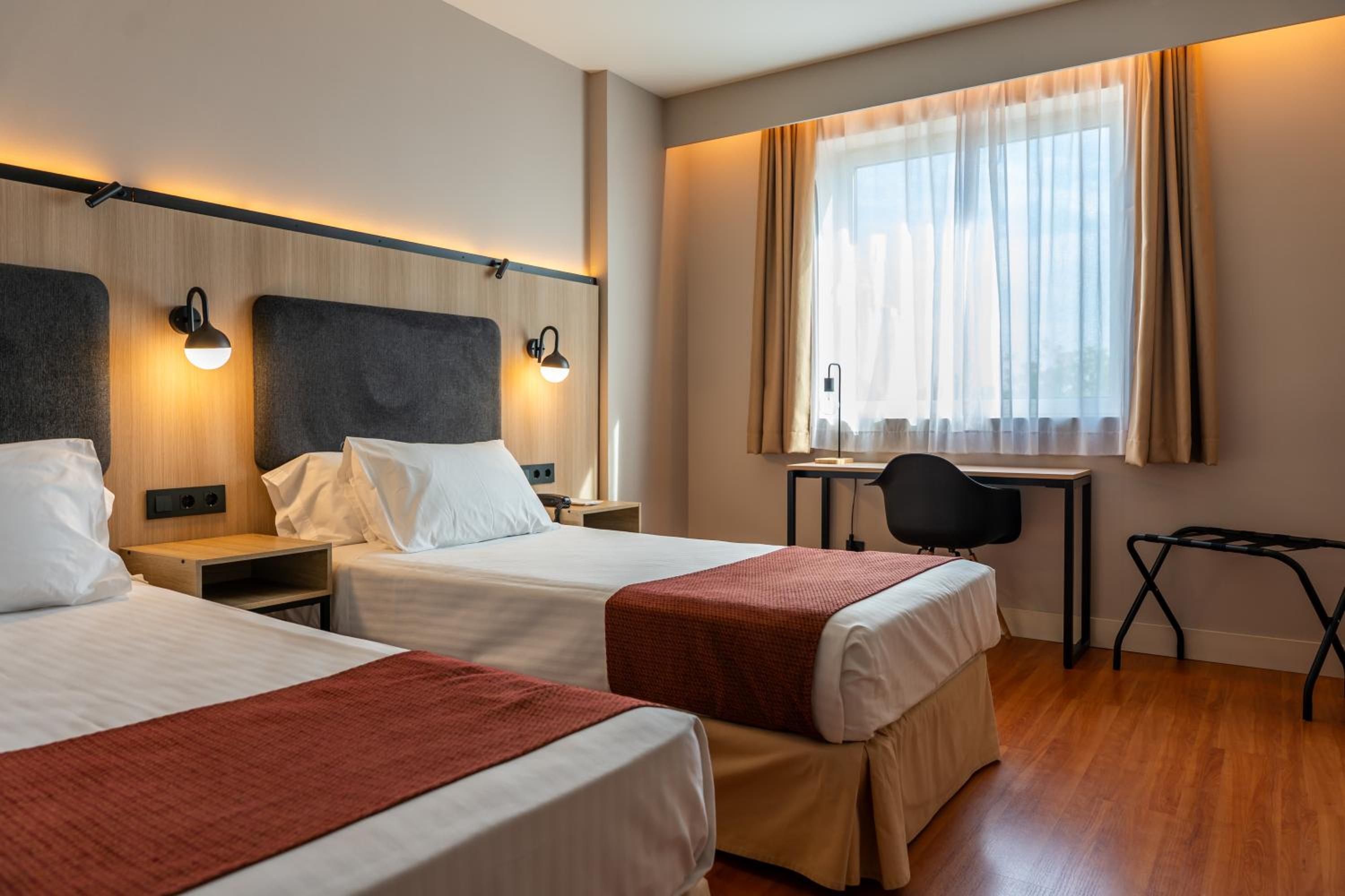 Standard Plus Room - Photo 8
