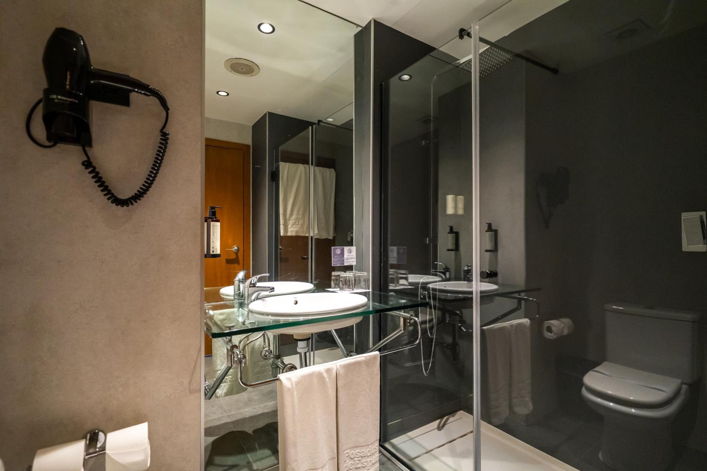 Standard Plus Room - Photo 16