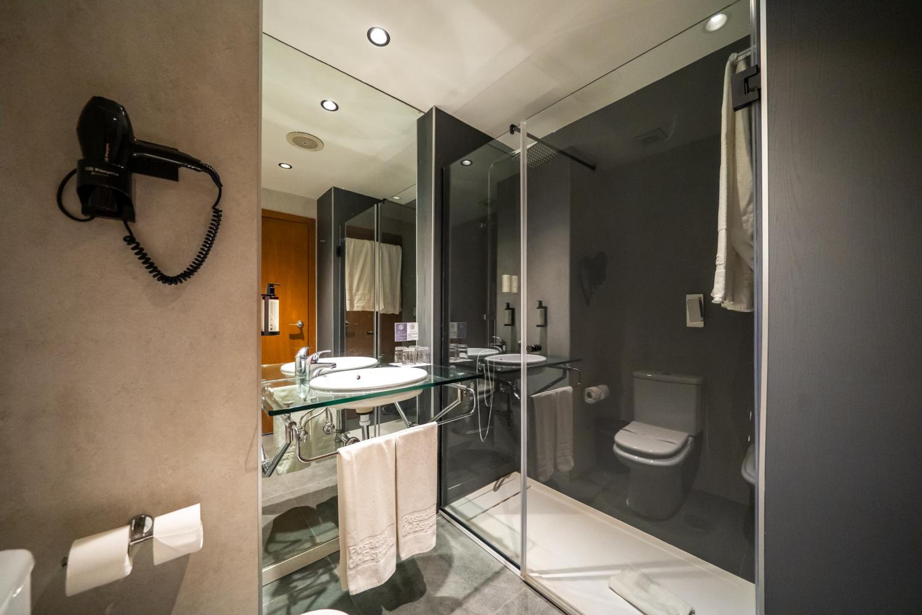 Standard Plus Room - Photo 17