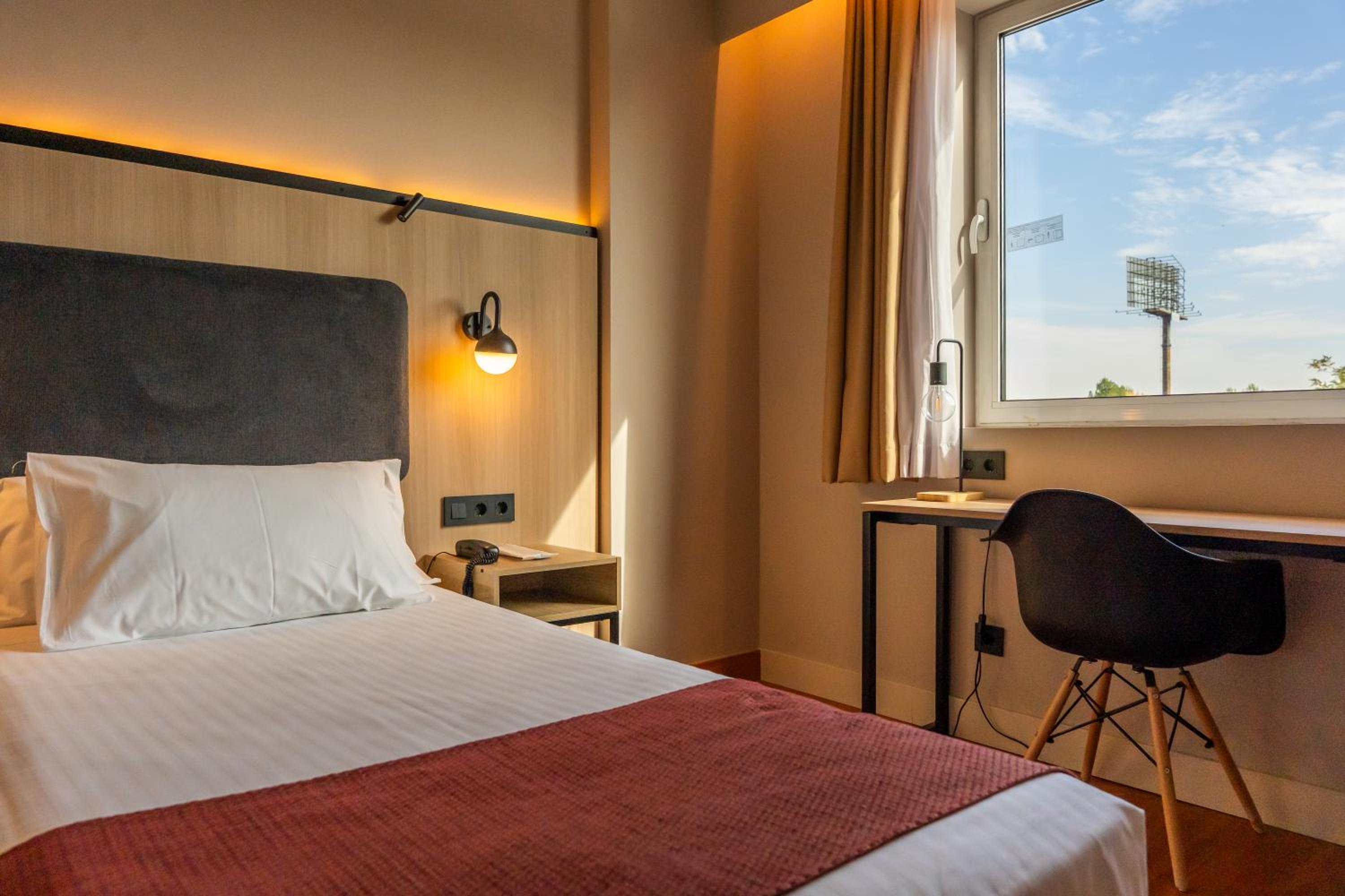 Standard Plus Room - Photo 18