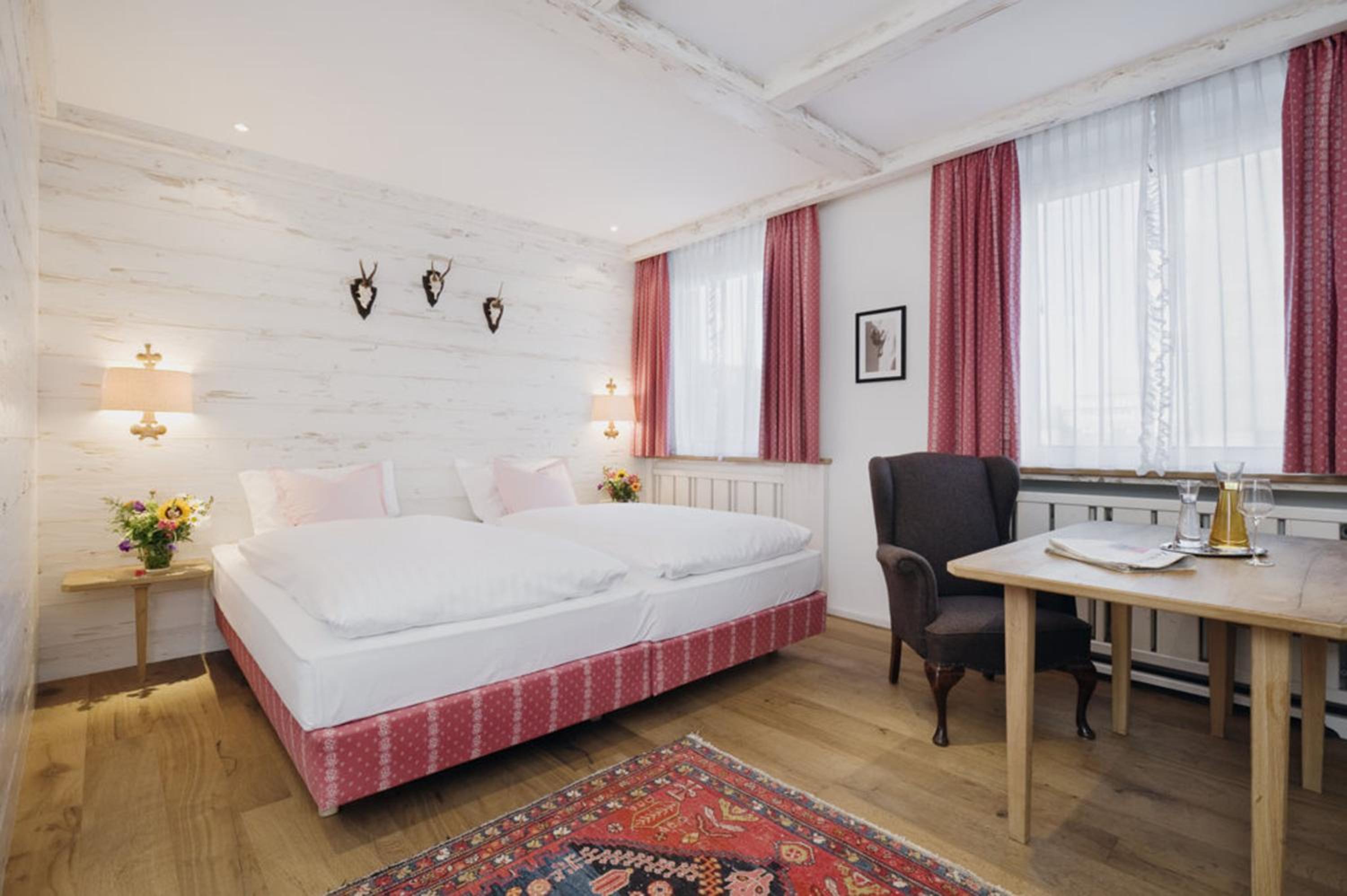 Superior Double or Twin Room - Photo 6