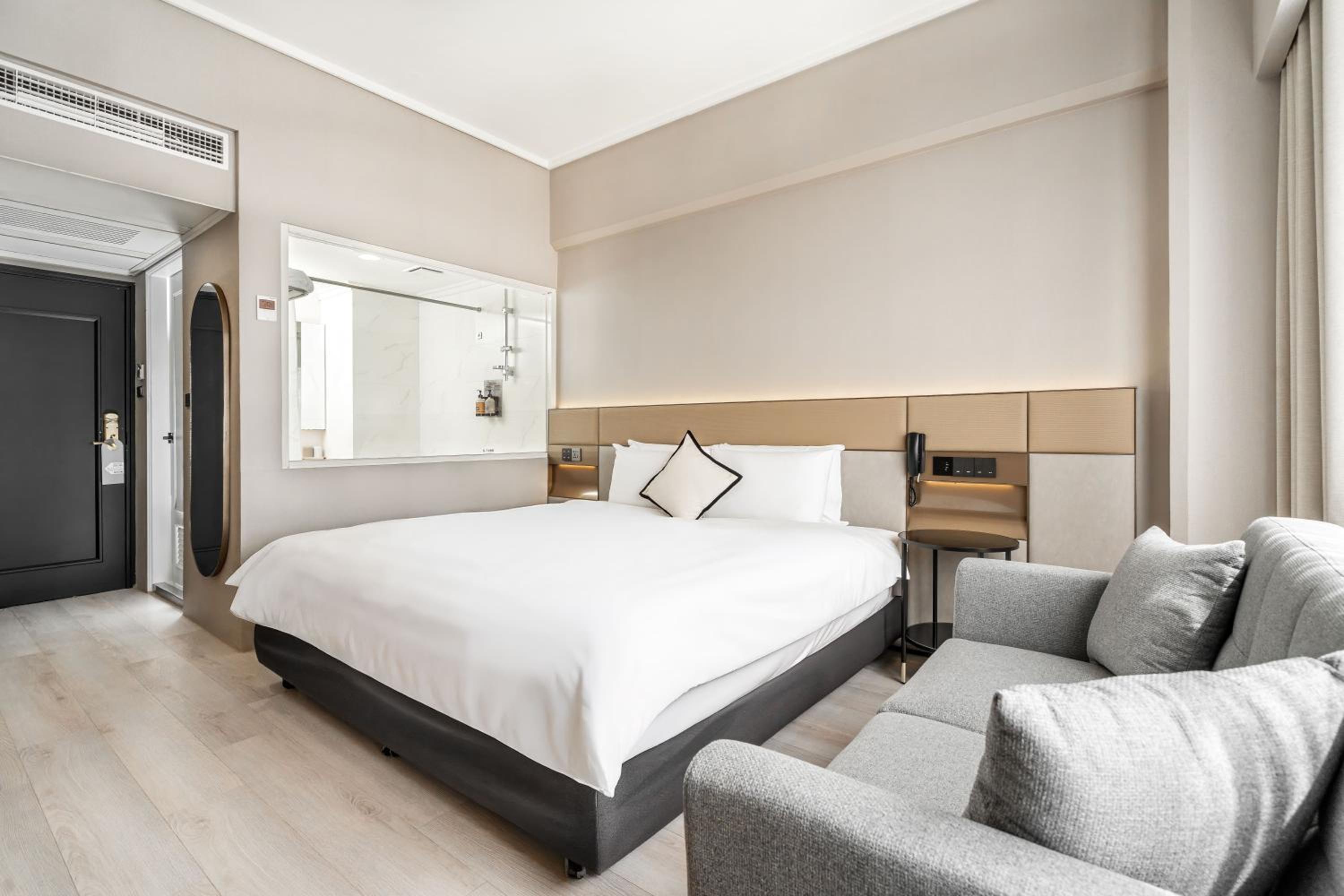 Deluxe Double Room - Photo 2