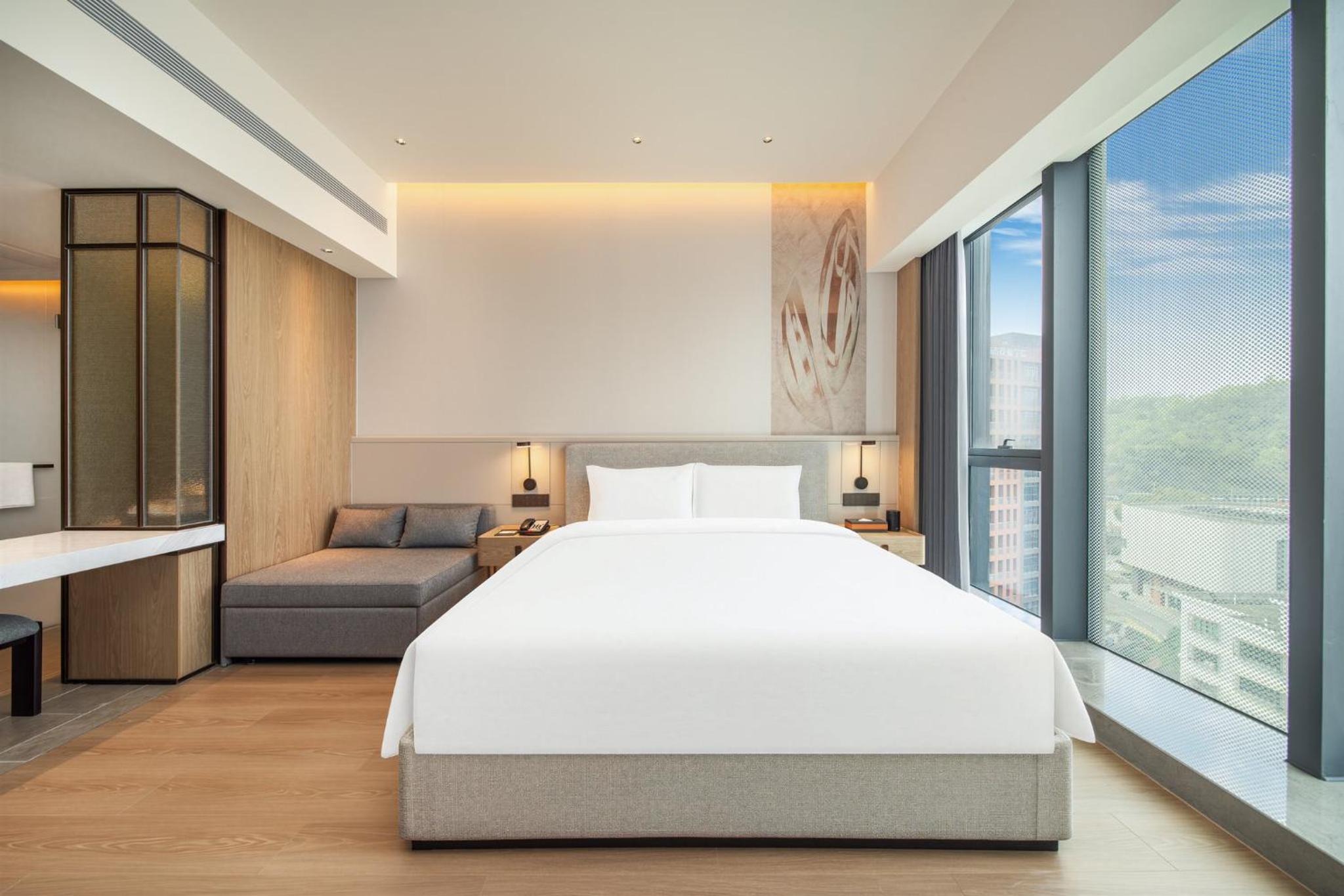 Premium King Room with Living Room - Photo 3