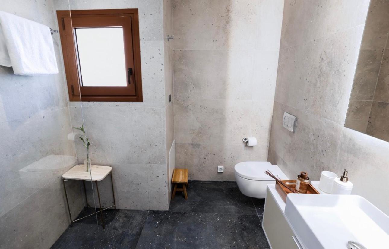 Two-Bedroom Apartment with Balcony photo 1
