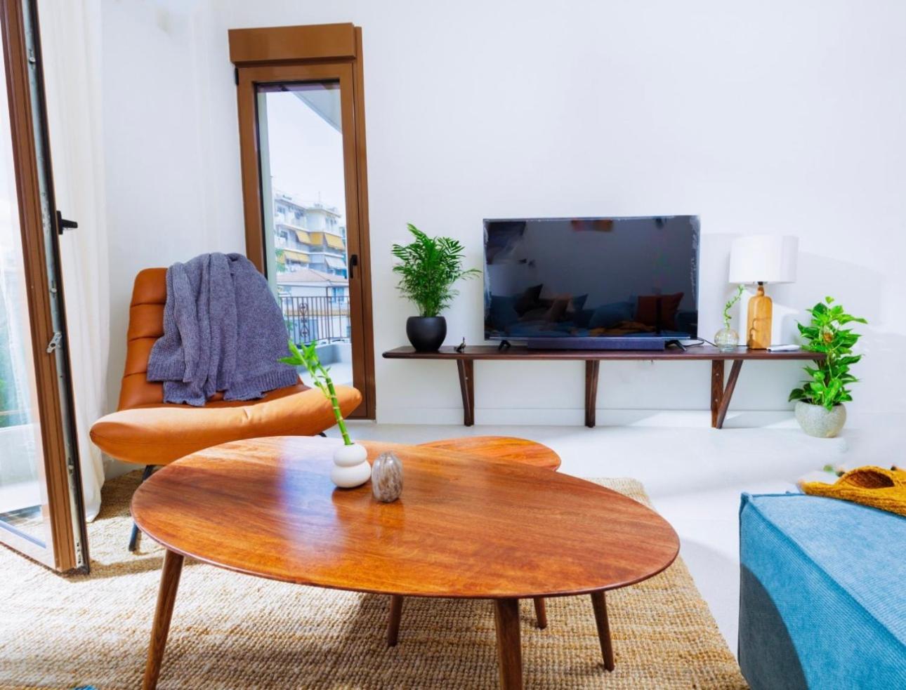 Two-Bedroom Apartment with Balcony photo 2