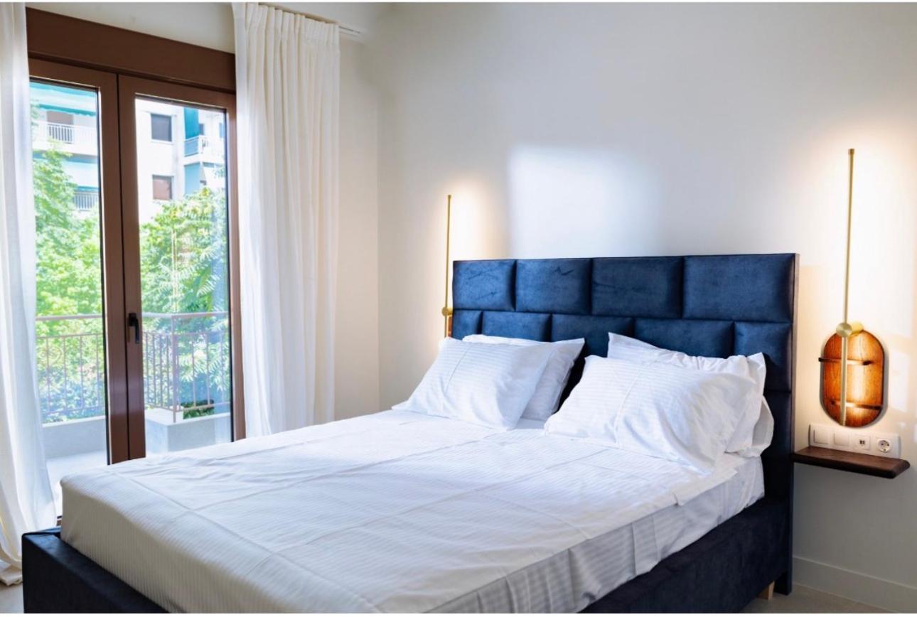 Two-Bedroom Apartment with Balcony photo 3