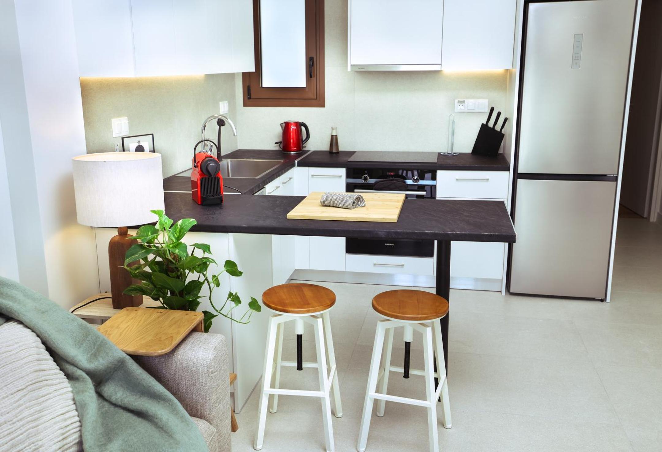 Two-Bedroom Apartment with Balcony photo 3