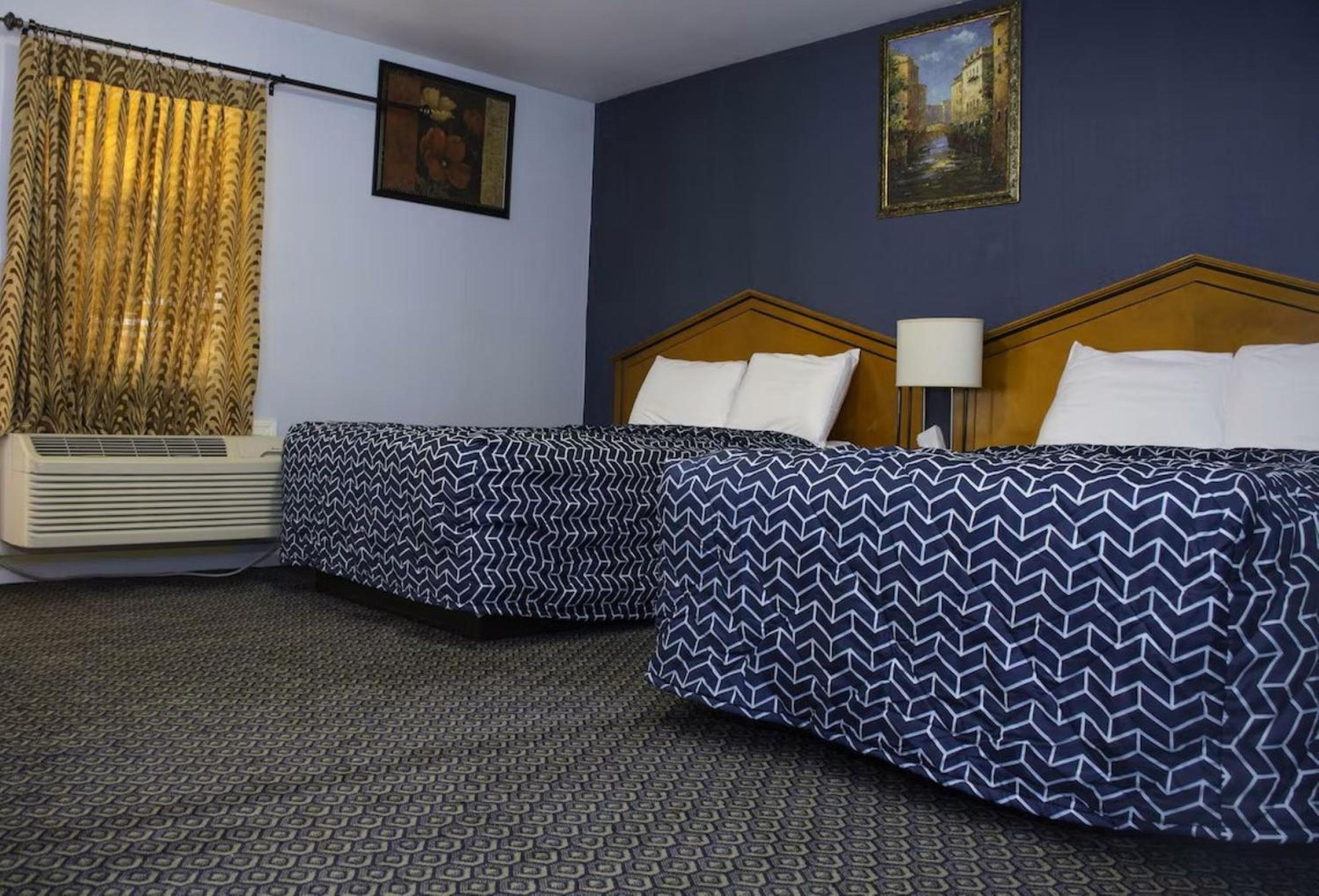 At 9 Motel Near Freehold I-195