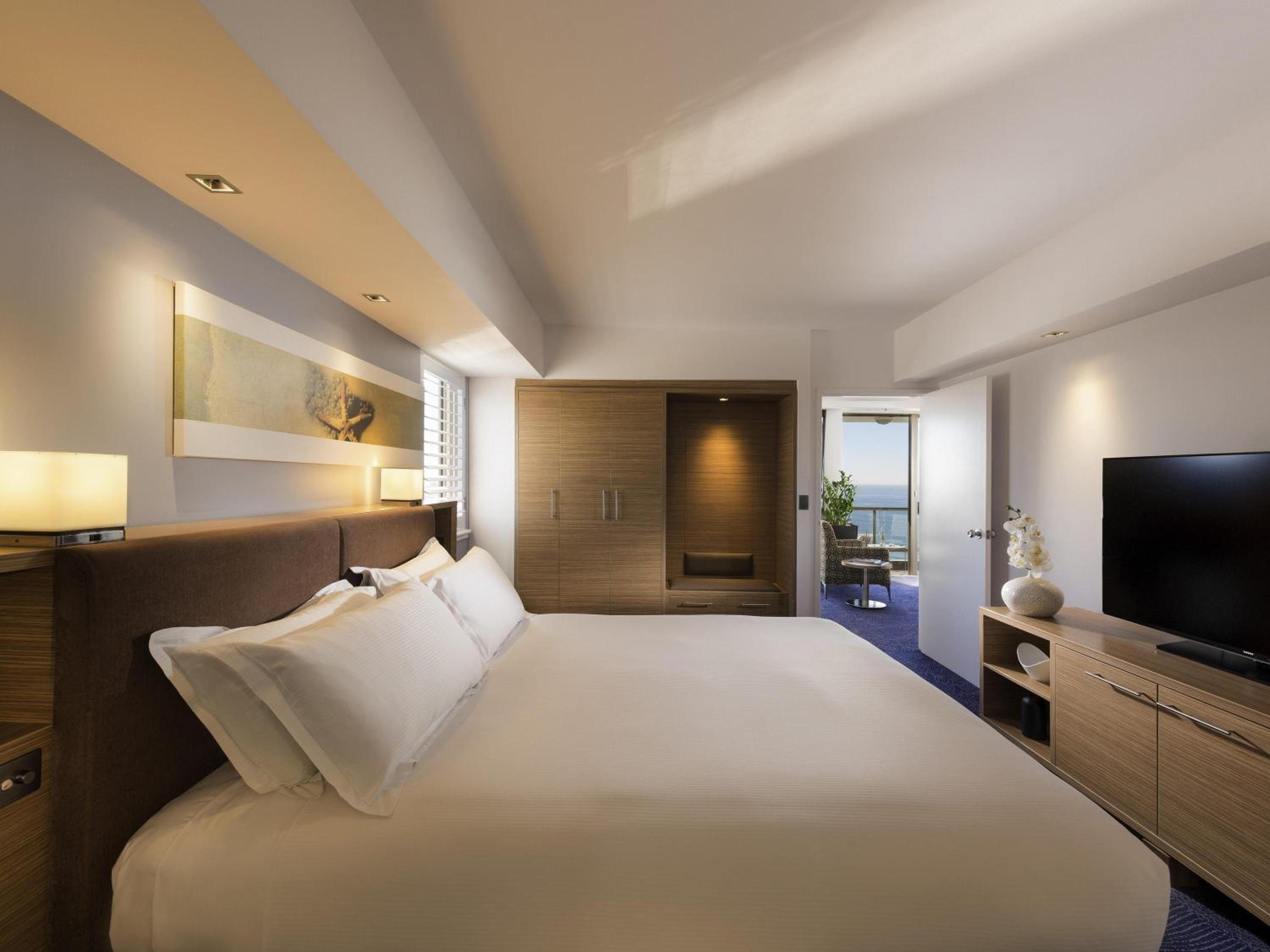 Prestige King Suite with Ocean View and Spa Bath