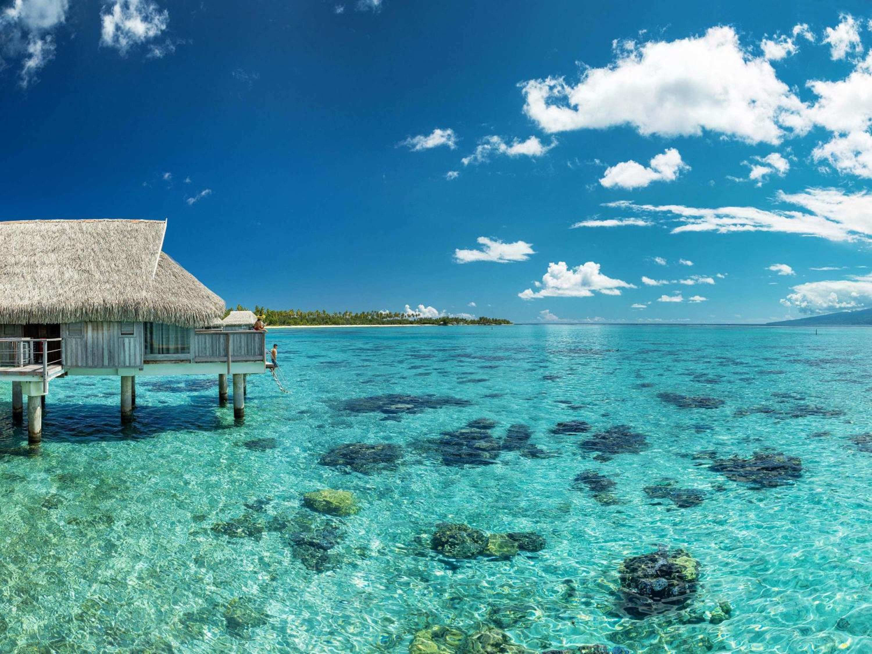 Luxury Overwater Horizon Villa