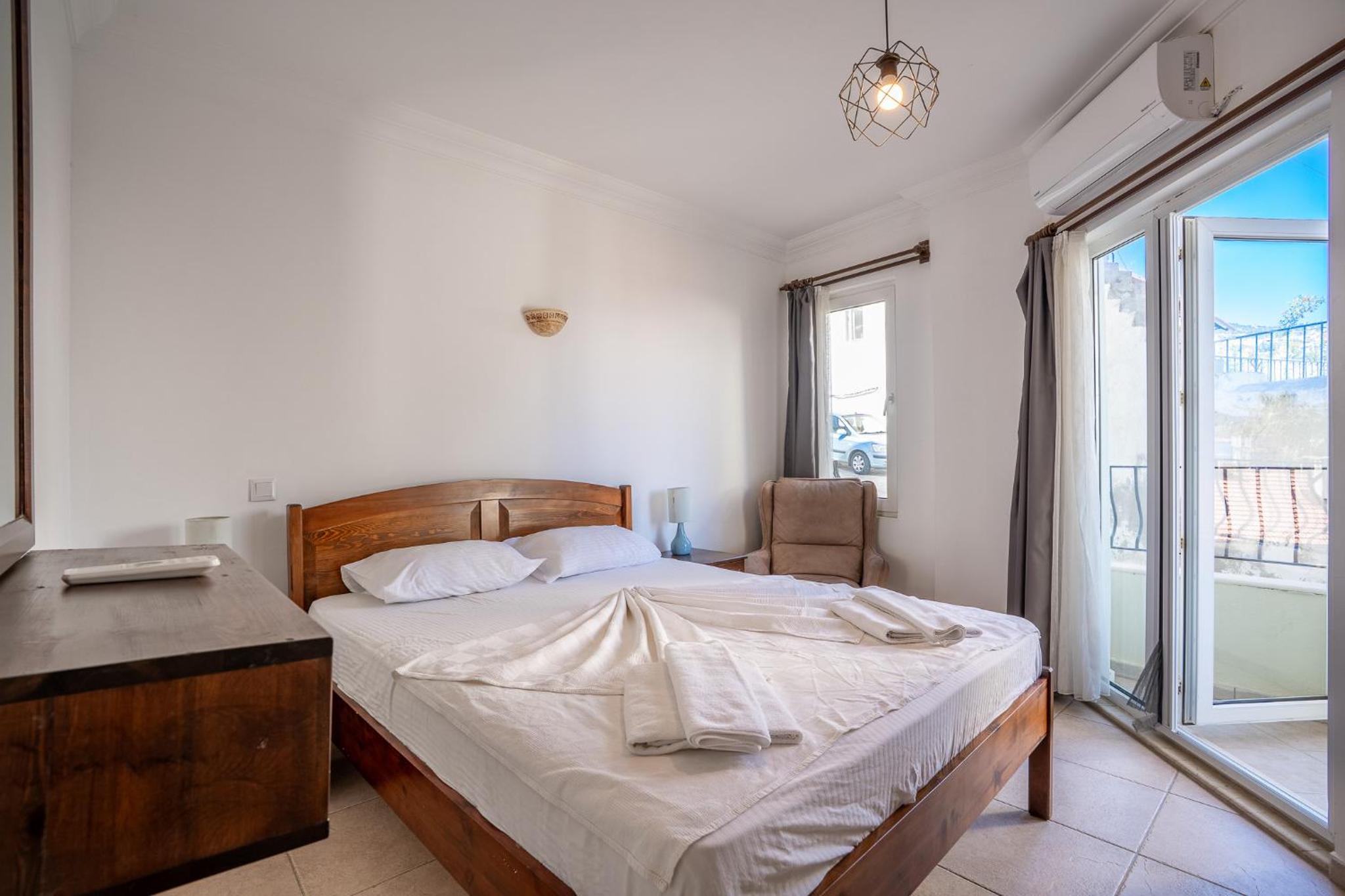 Apartment with Sea View - Photo 7